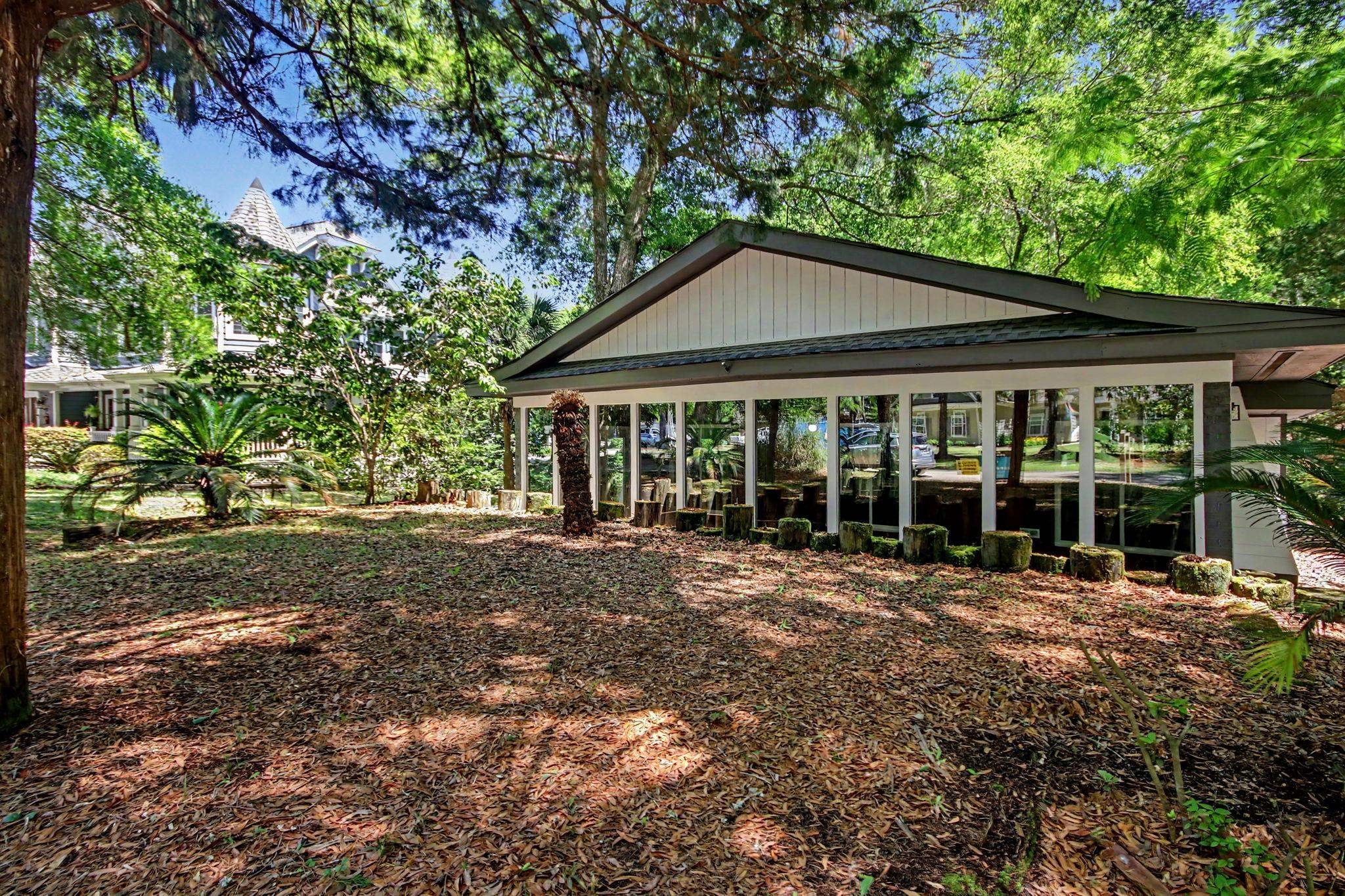 106 Weston Rd. — photo