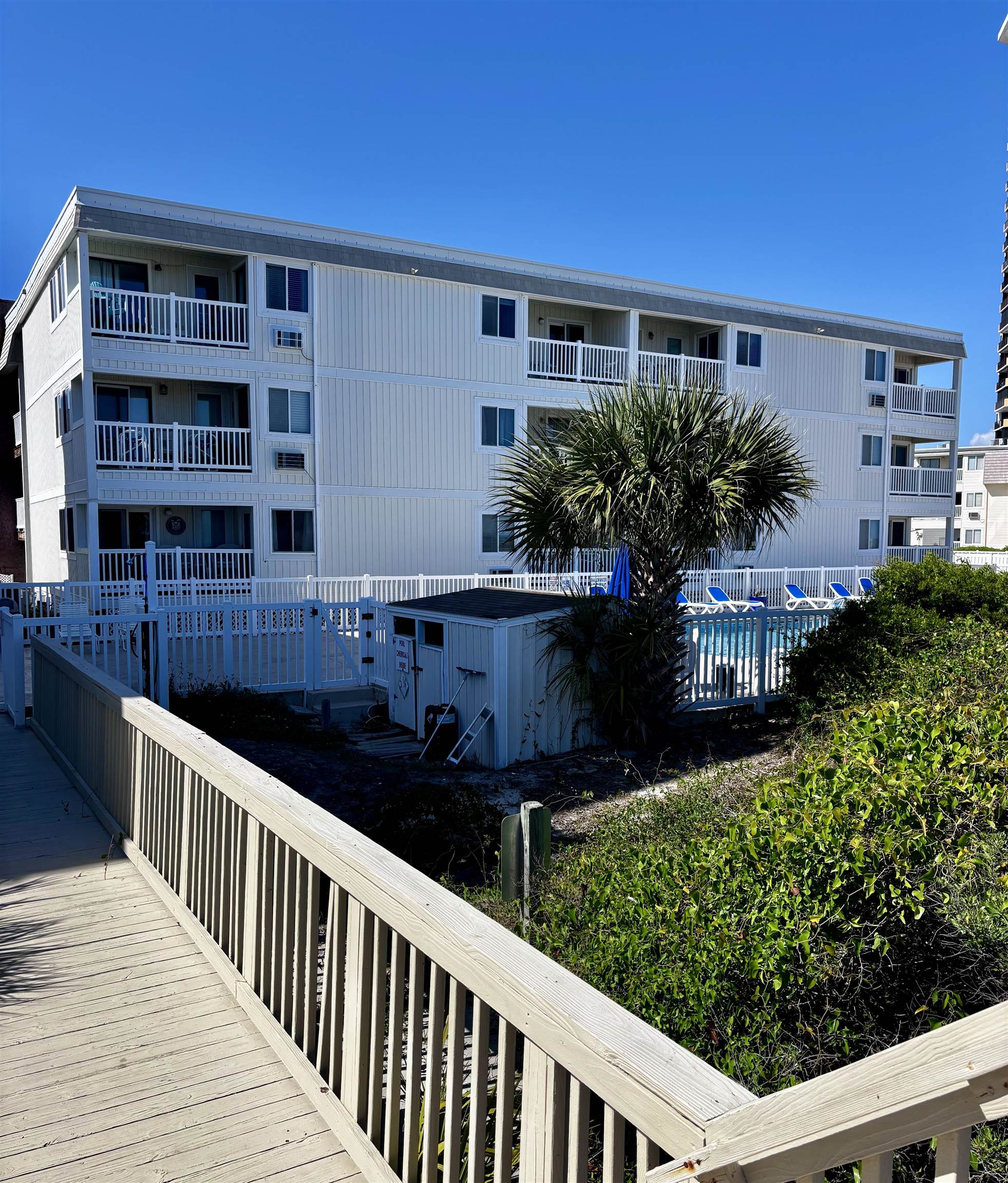 9600 Shore Dr. a-108 — photo