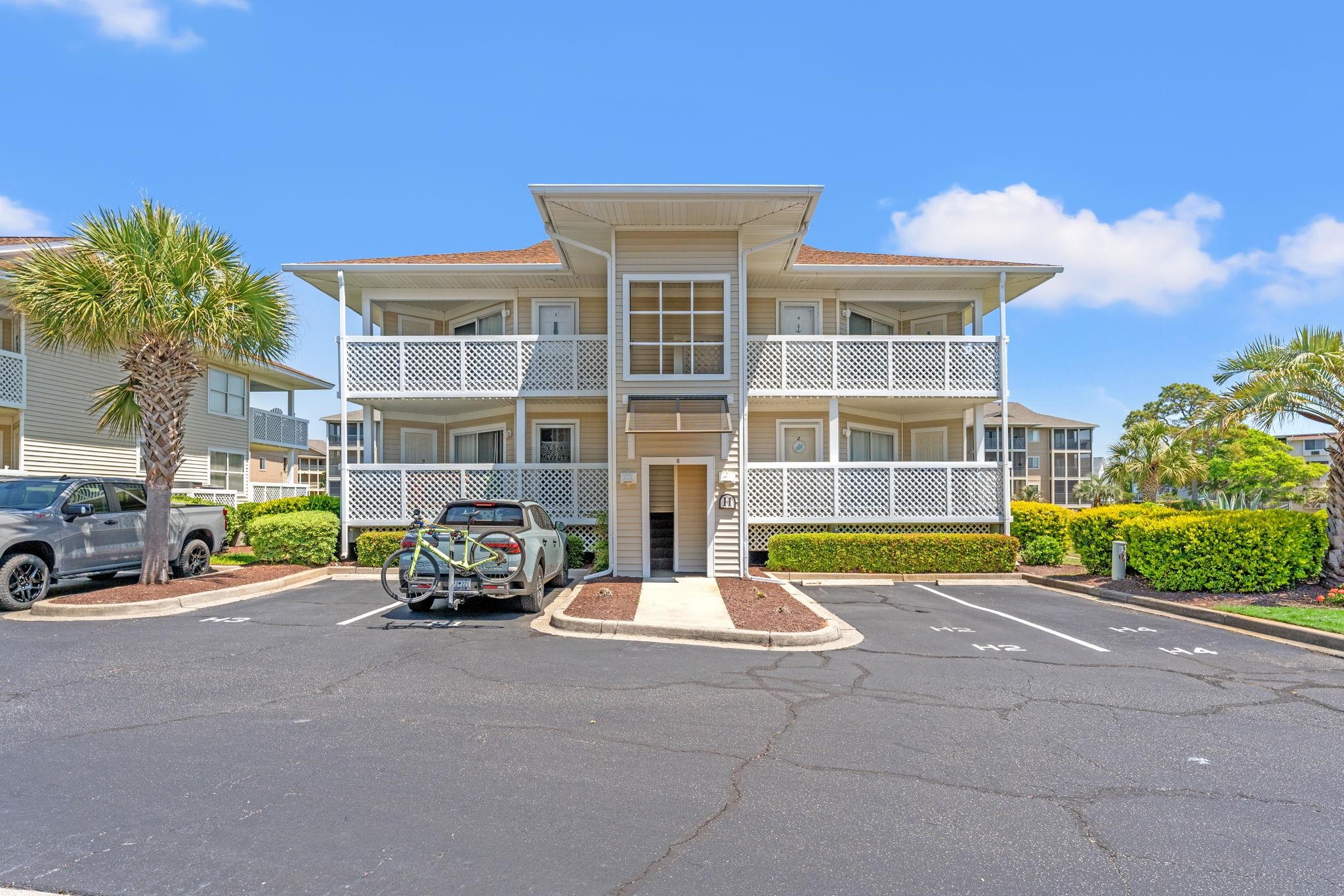 300 Shorehaven Dr. — photo