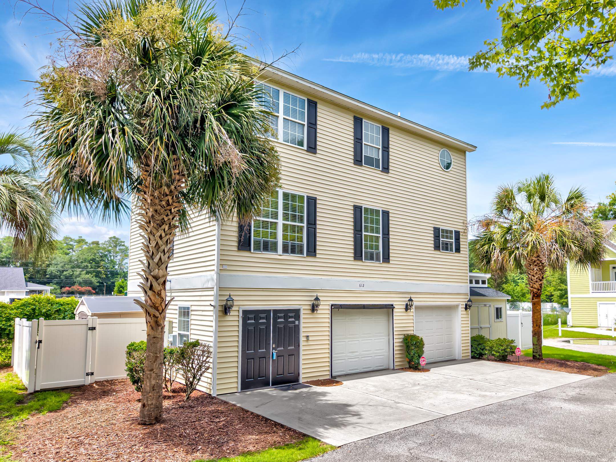 612 Woodland Dr. — photo