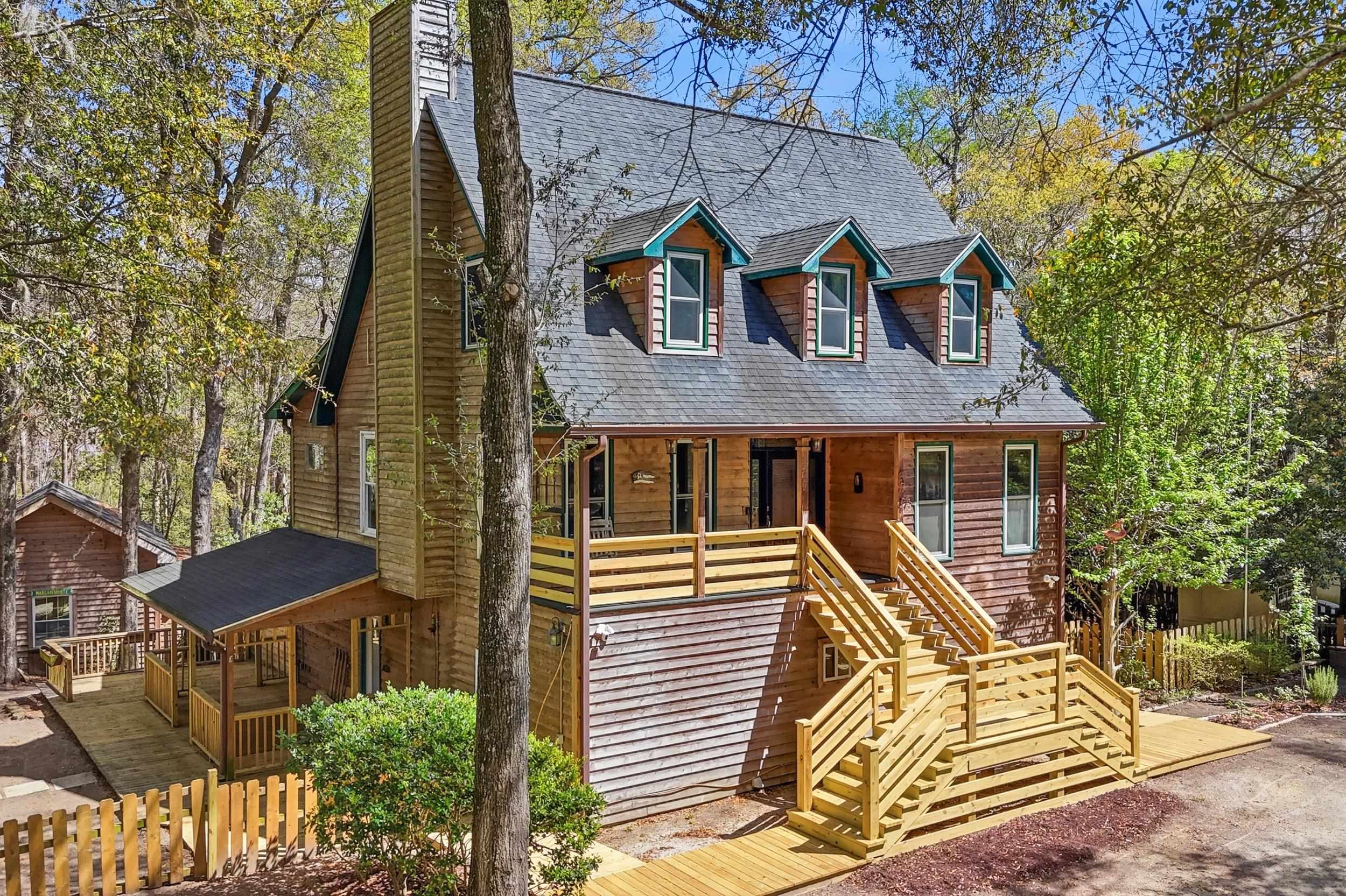 34 Clifton Dr. — photo