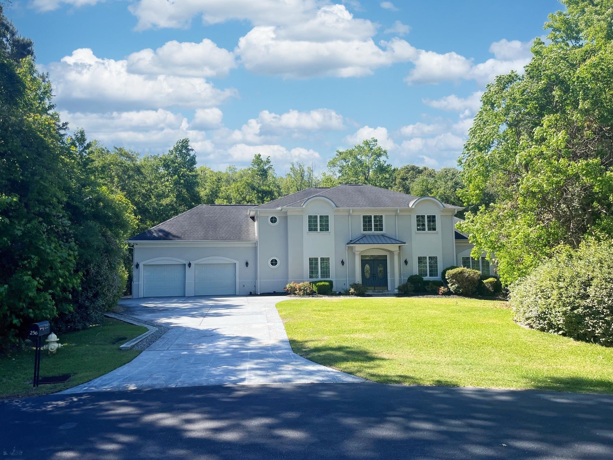256 Long Ridge Dr. — photo