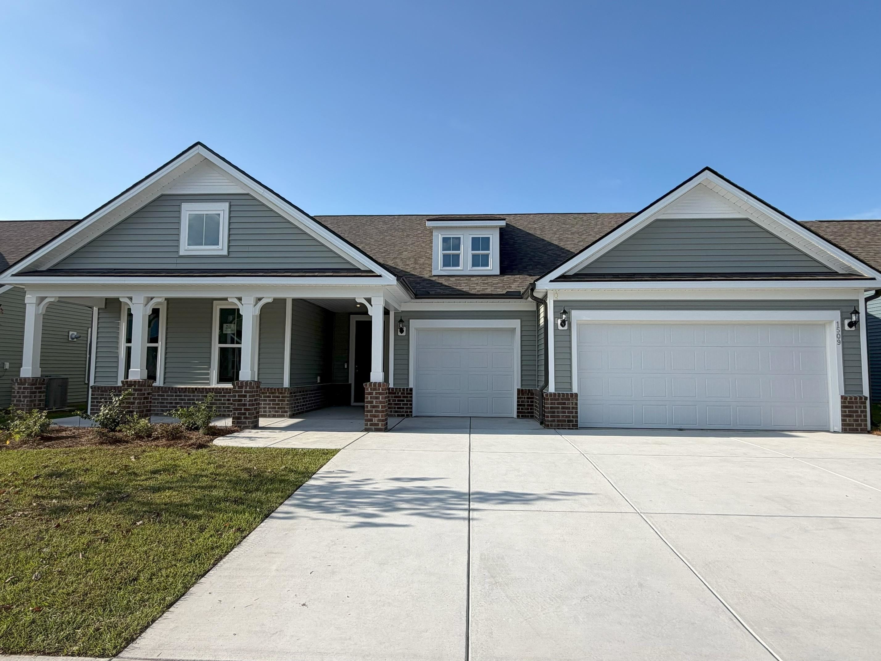 1509 Winding Creek Way — photo