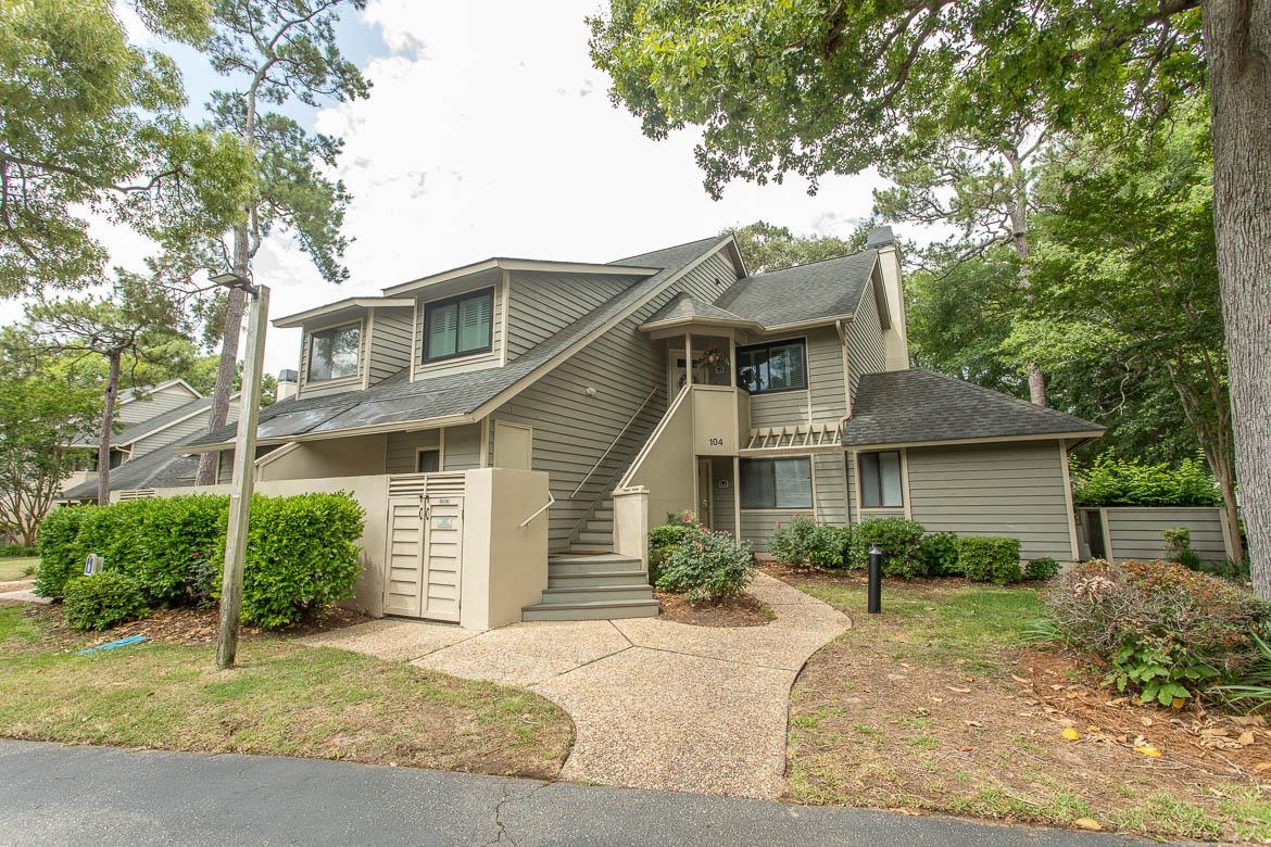 104 Westhill Circle 6C — photo
