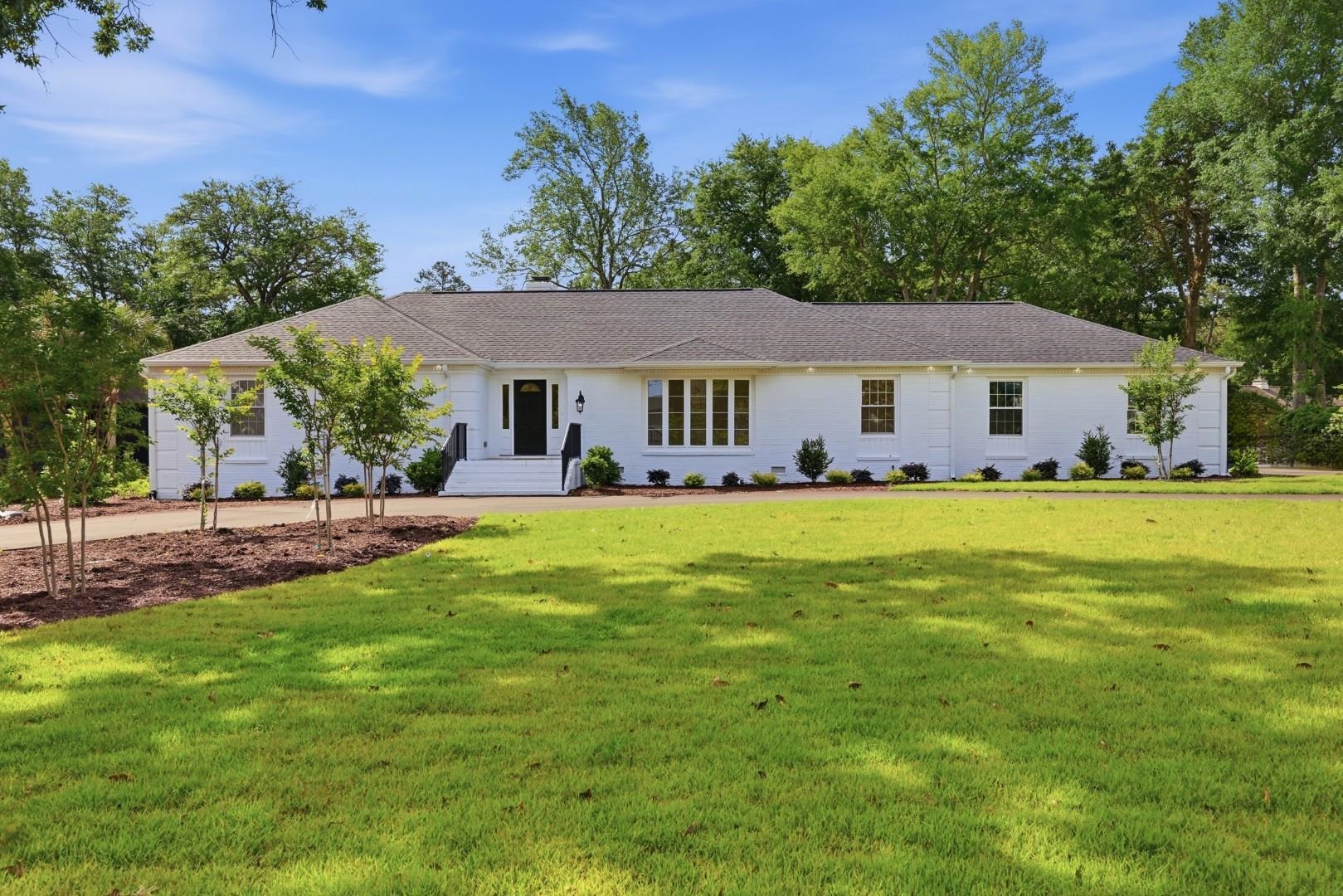 9404 Cove Dr. — photo