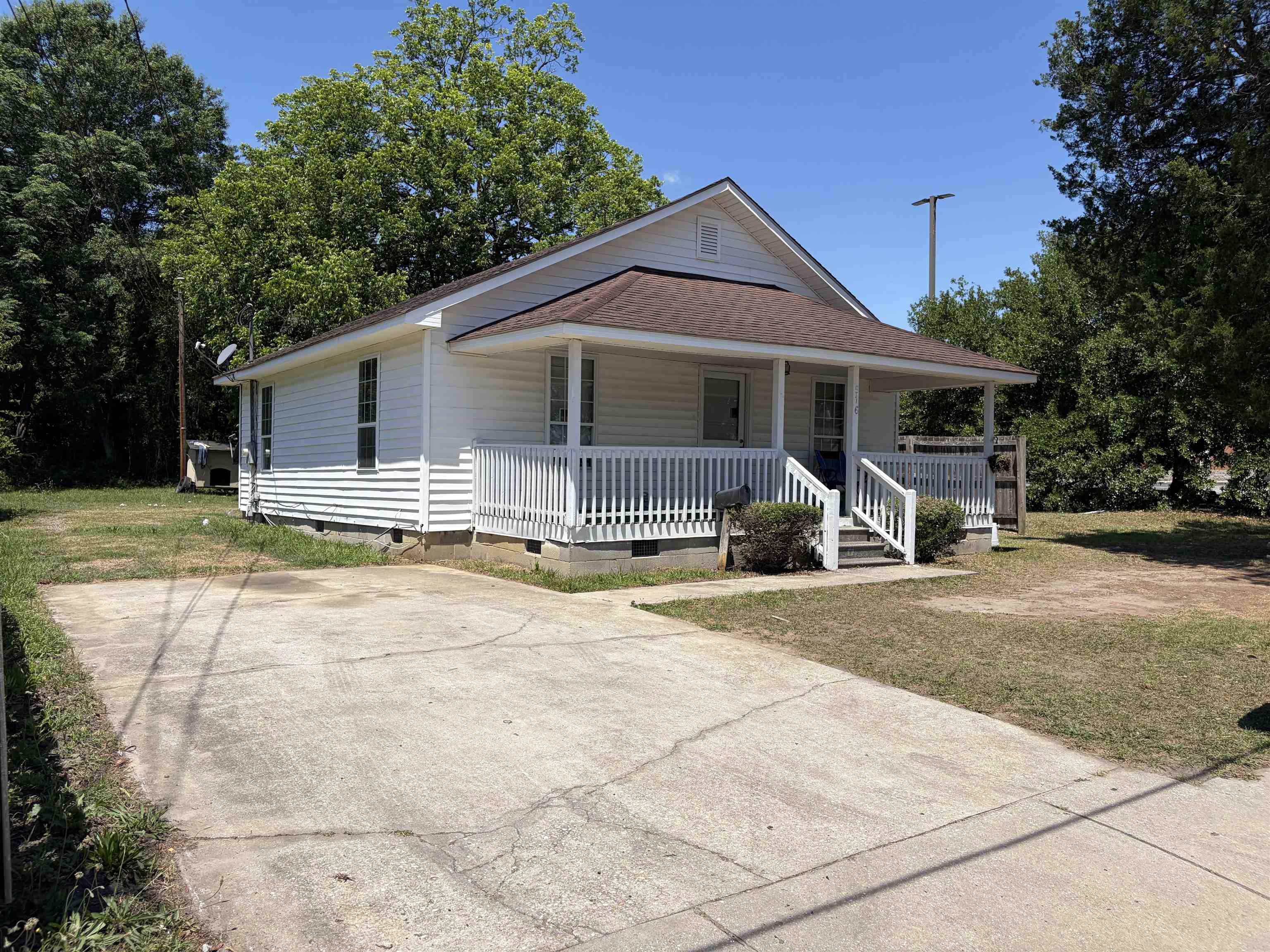 516 Gapway St. — photo