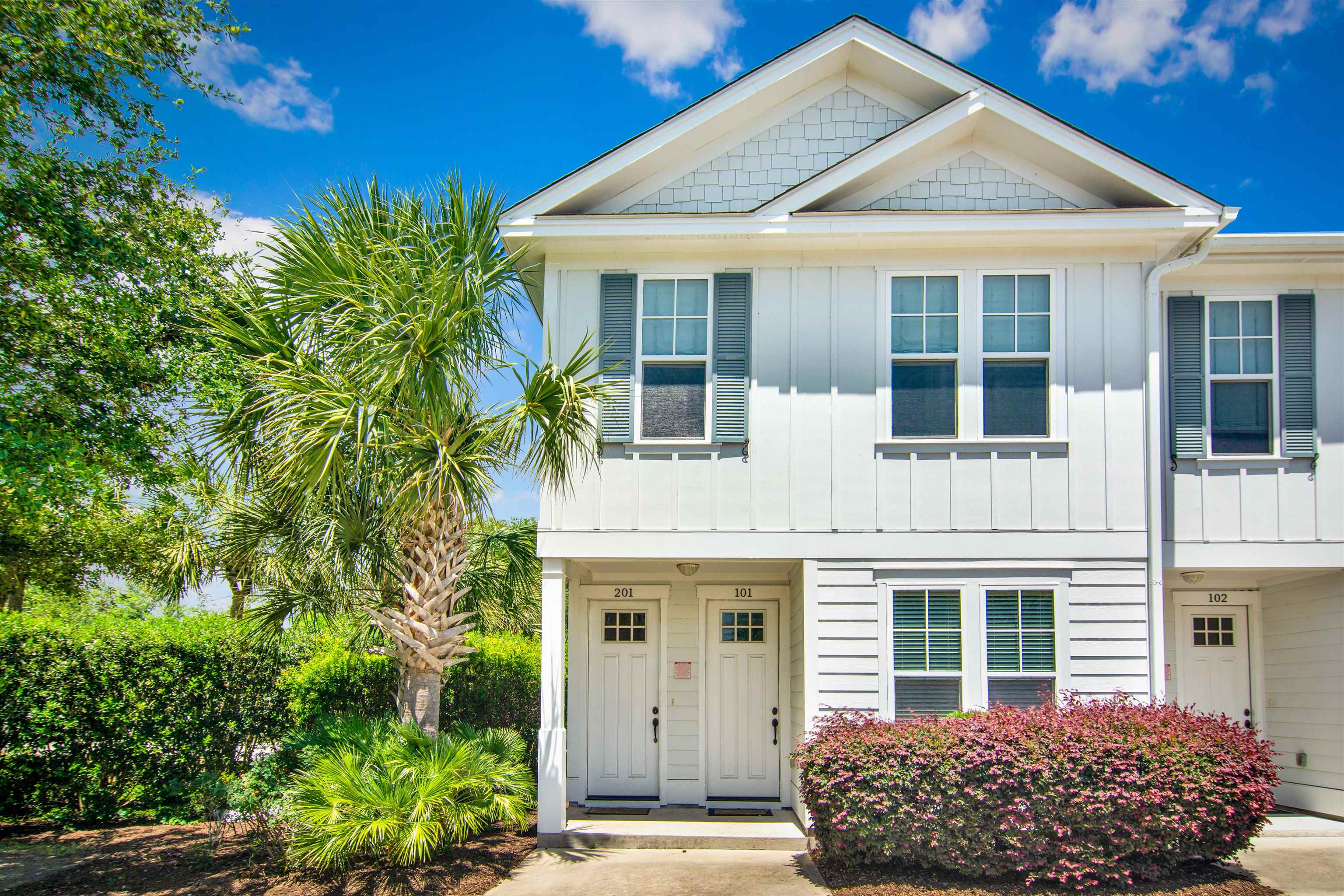 730 Madiera Dr. 201 — photo