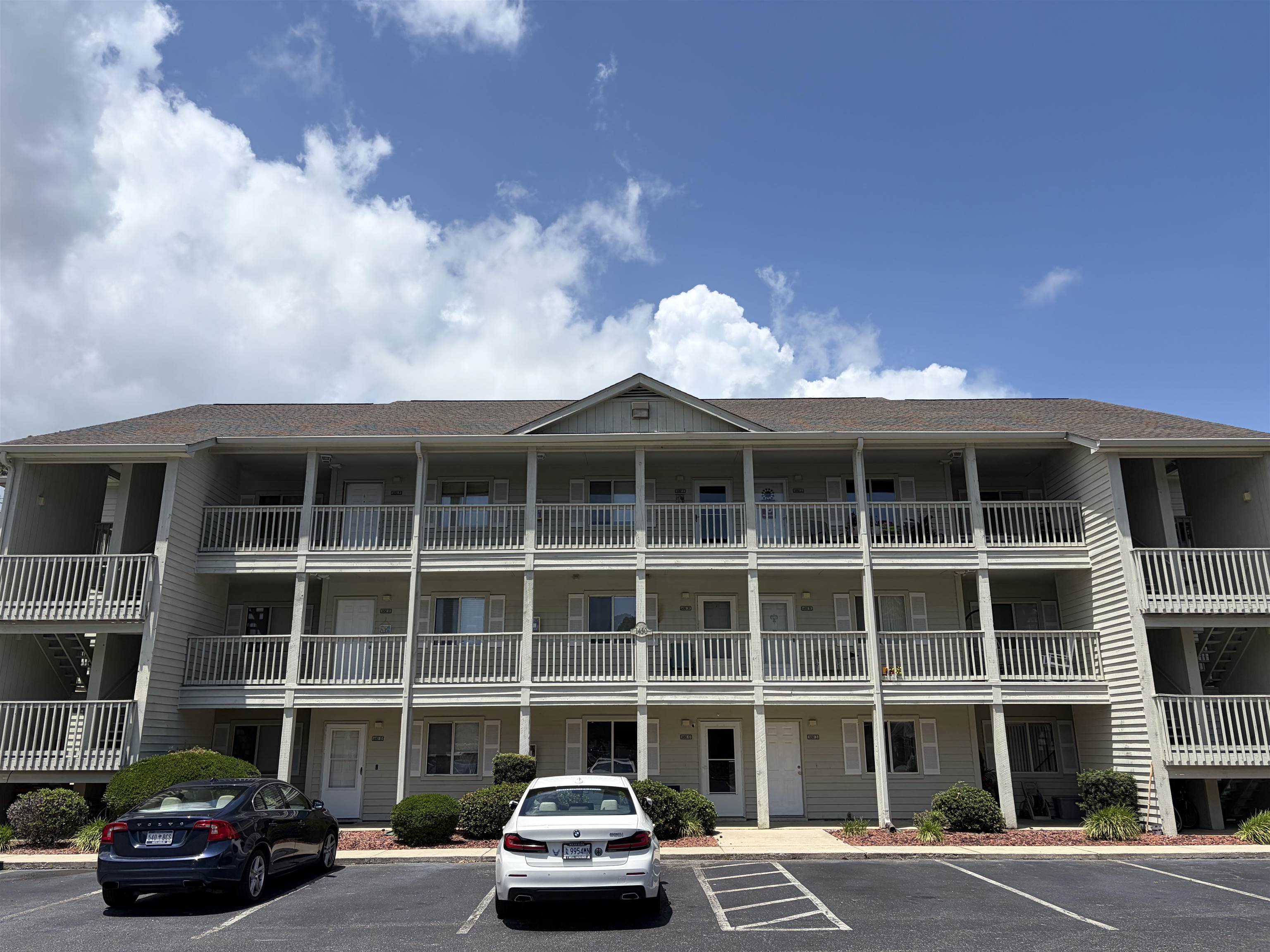 1450 Blue Tree Ct. — photo