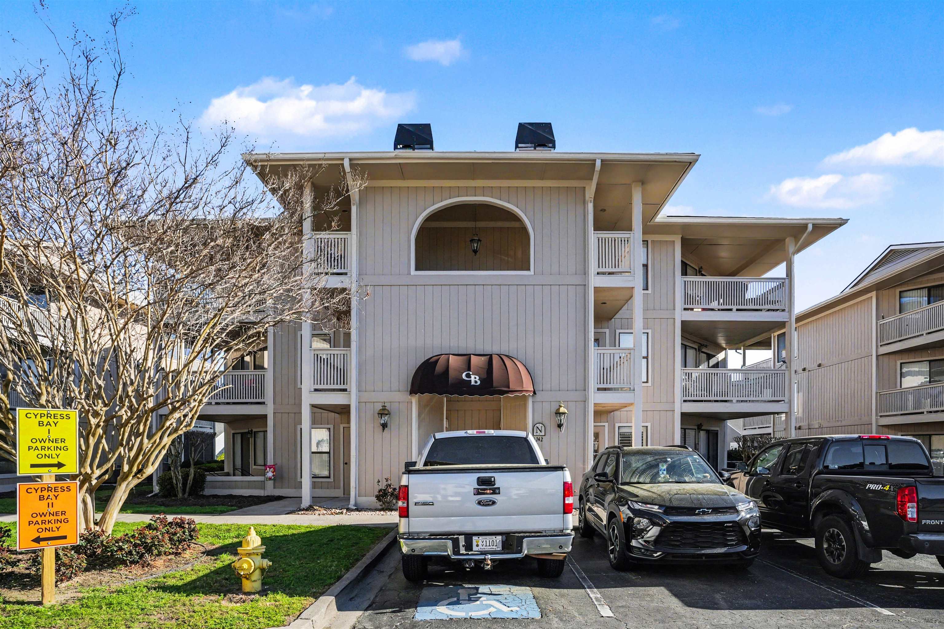 4242 Pinehurst Circle — photo