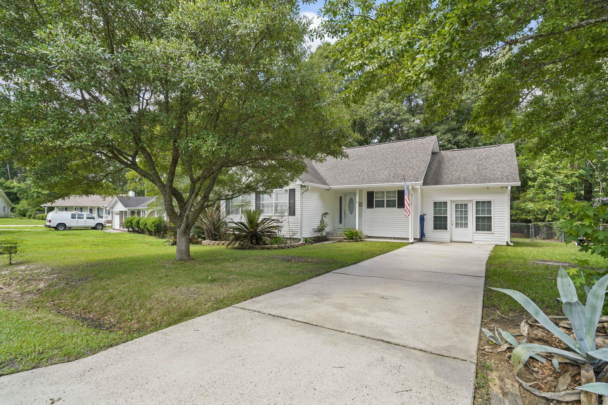1021 Shem Creek Circle — photo