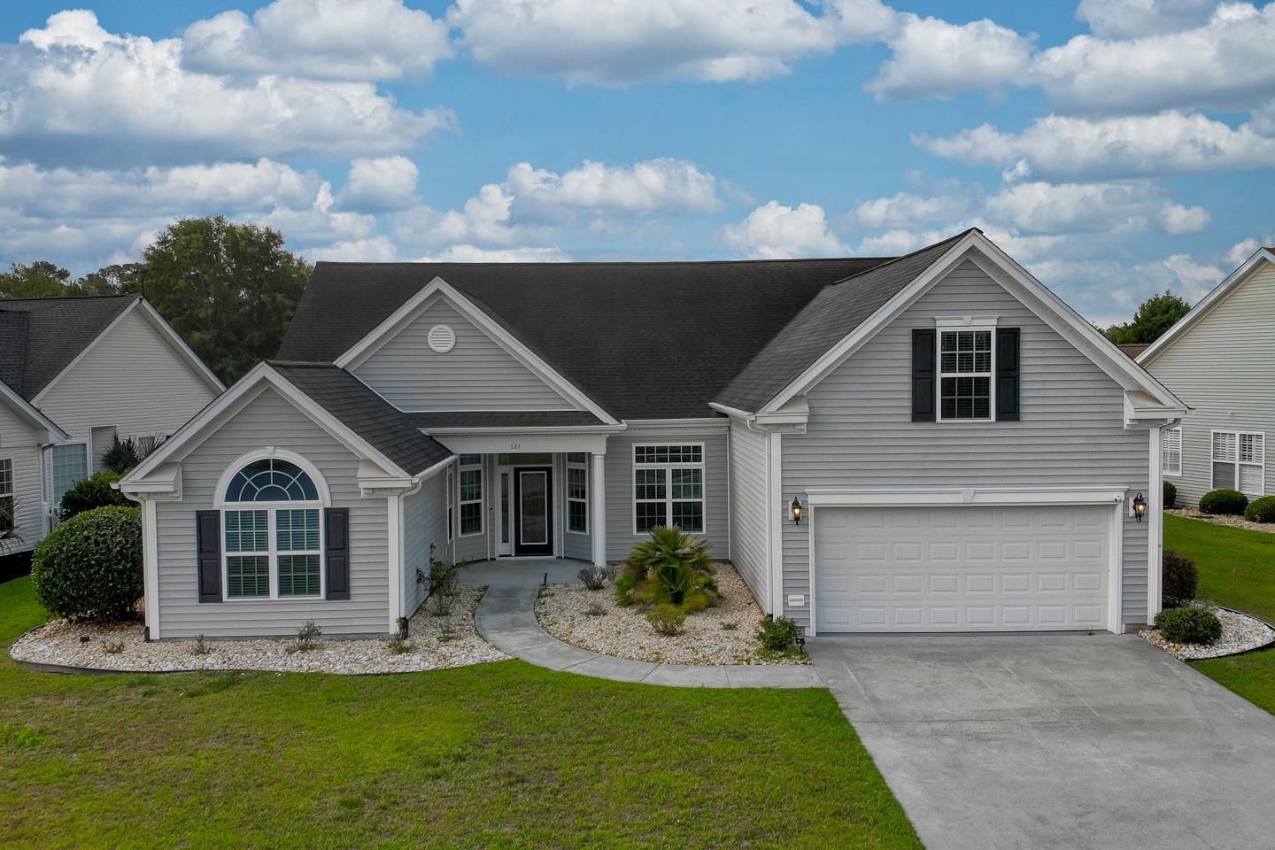 121 Willow Bay Dr. — photo