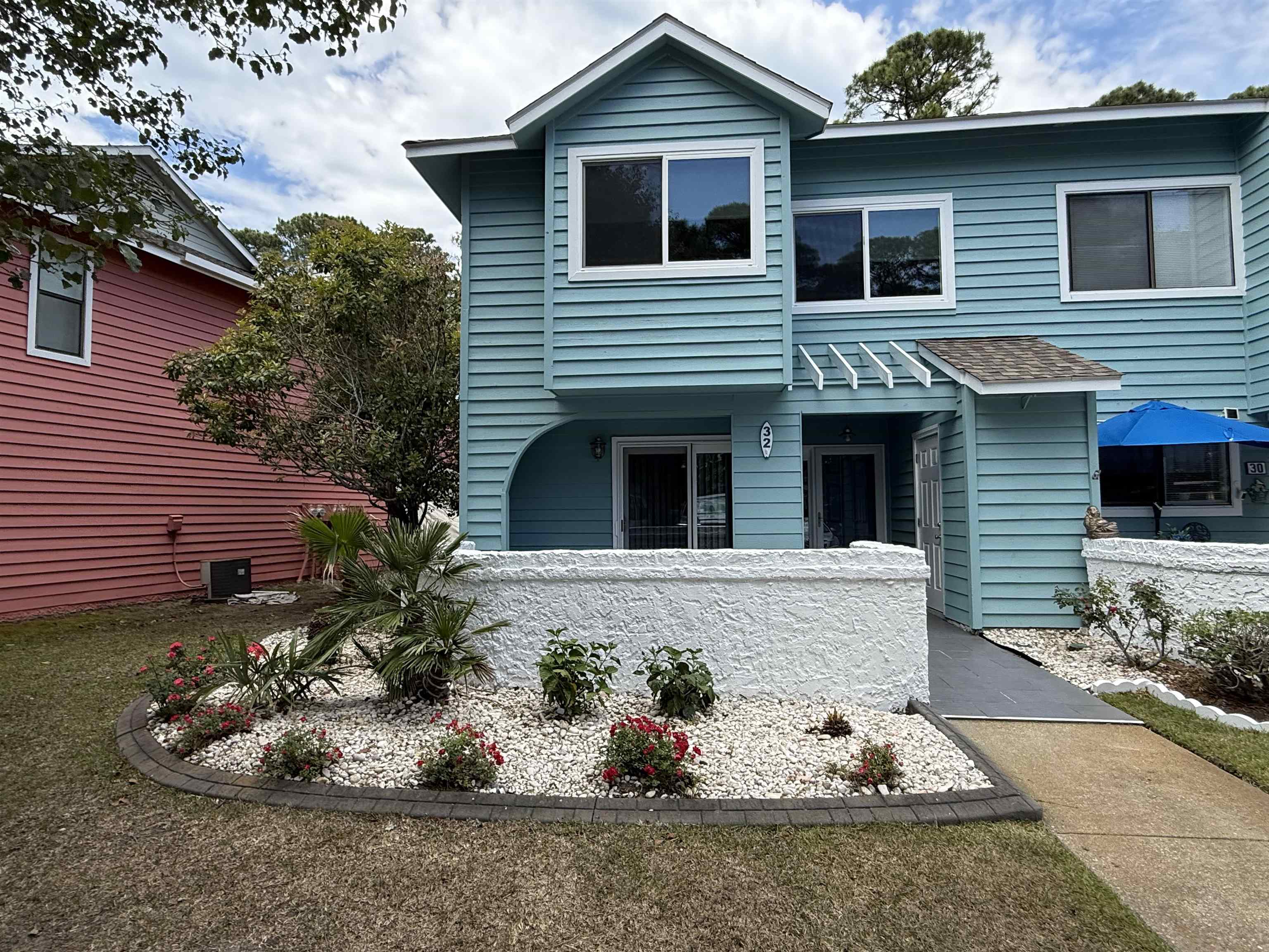 32 Shadow Moss Pl. — photo