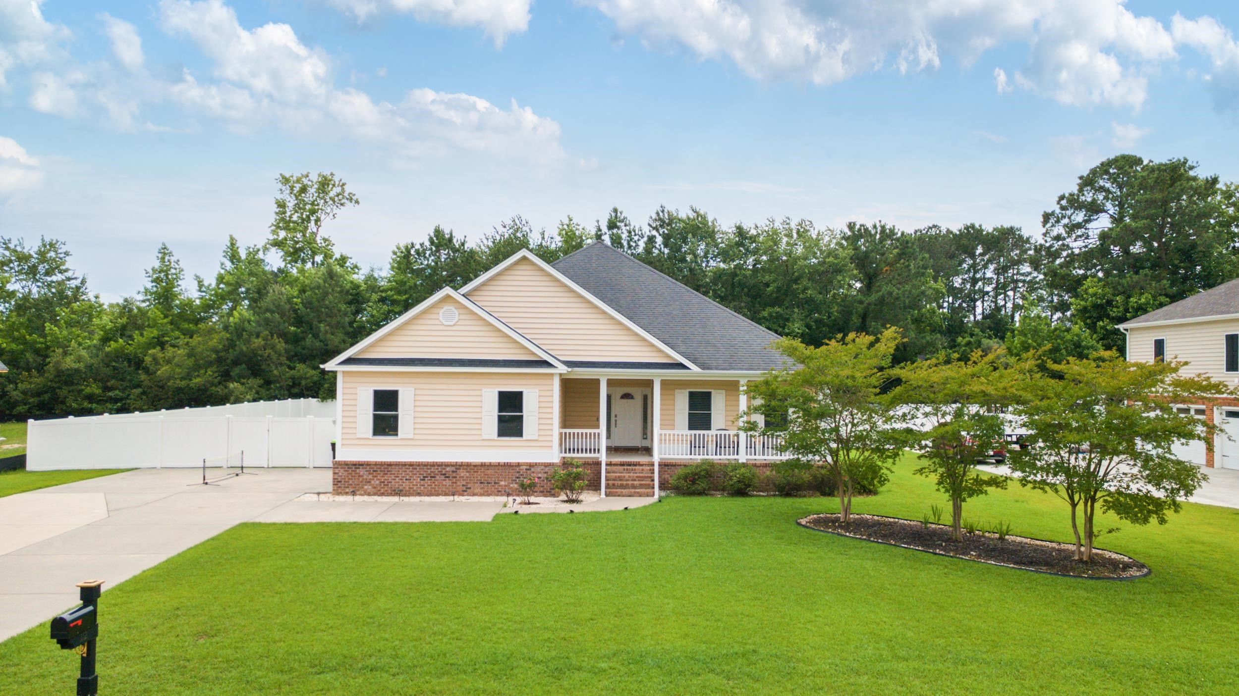 112 Pottery Landing Dr. — photo