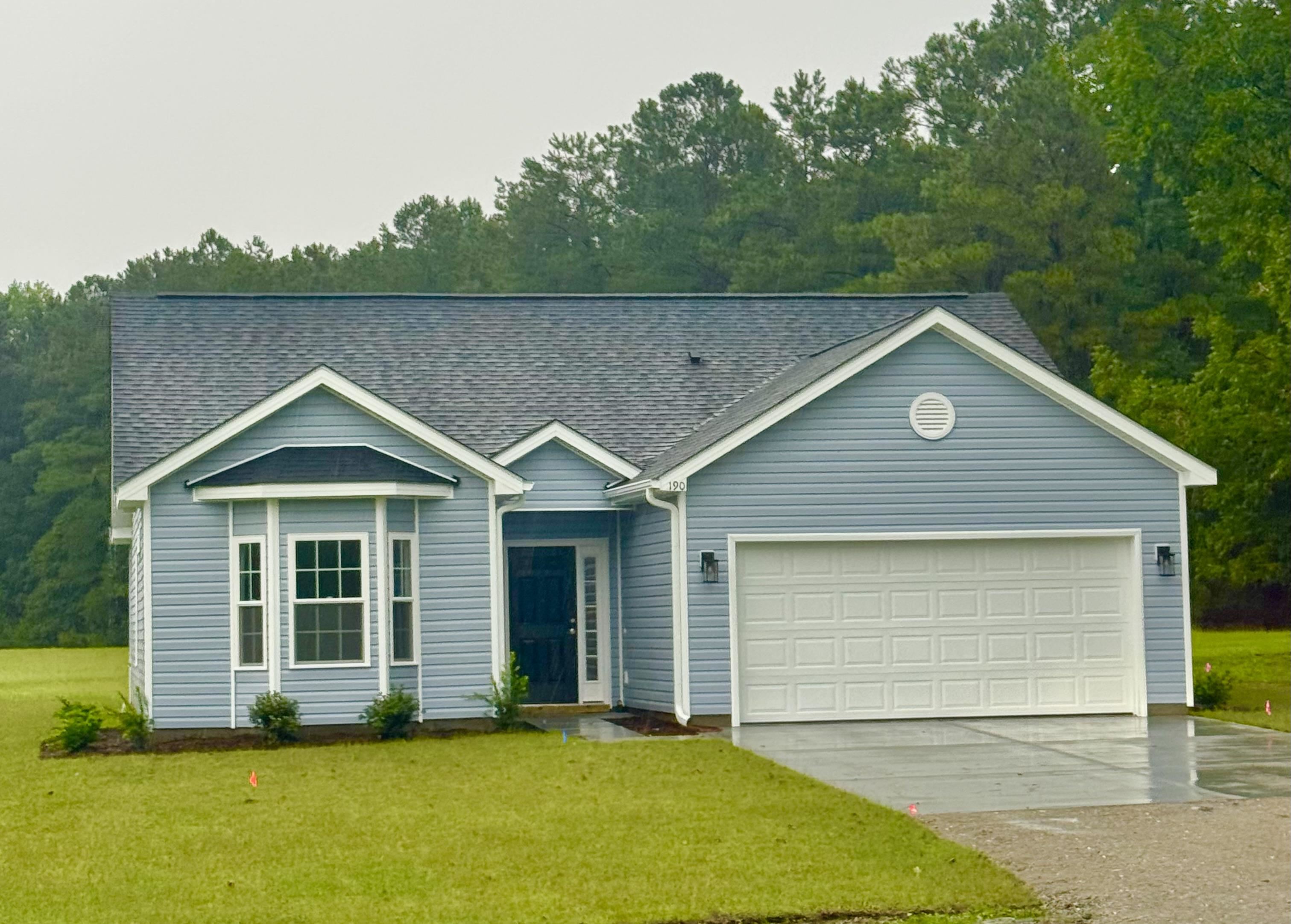 190 Sunshine Road, Loris, SC 29569