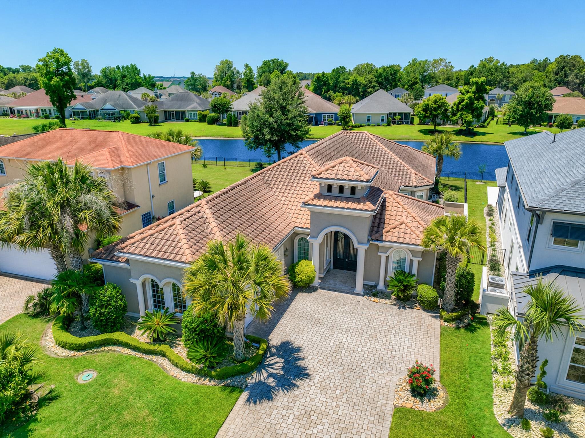 1011 Bluffview Dr. — photo