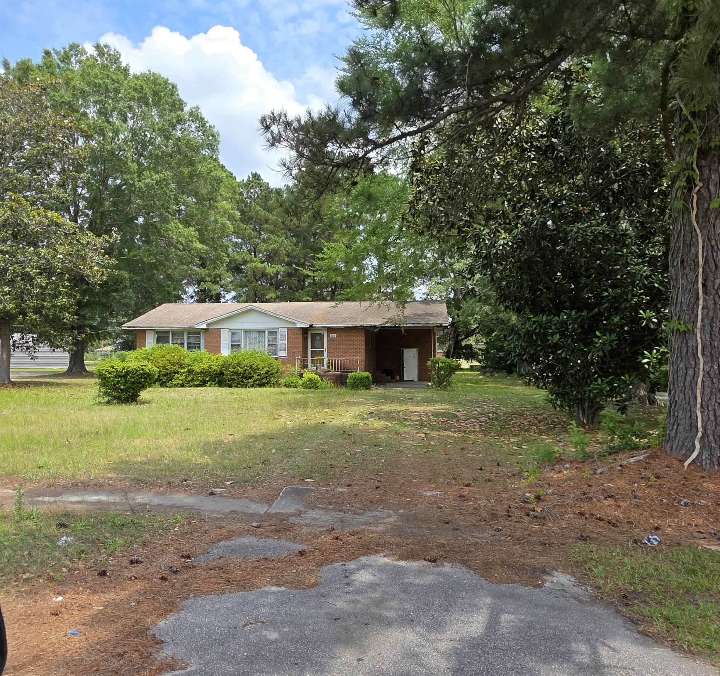 664 Eastland Ave. — photo