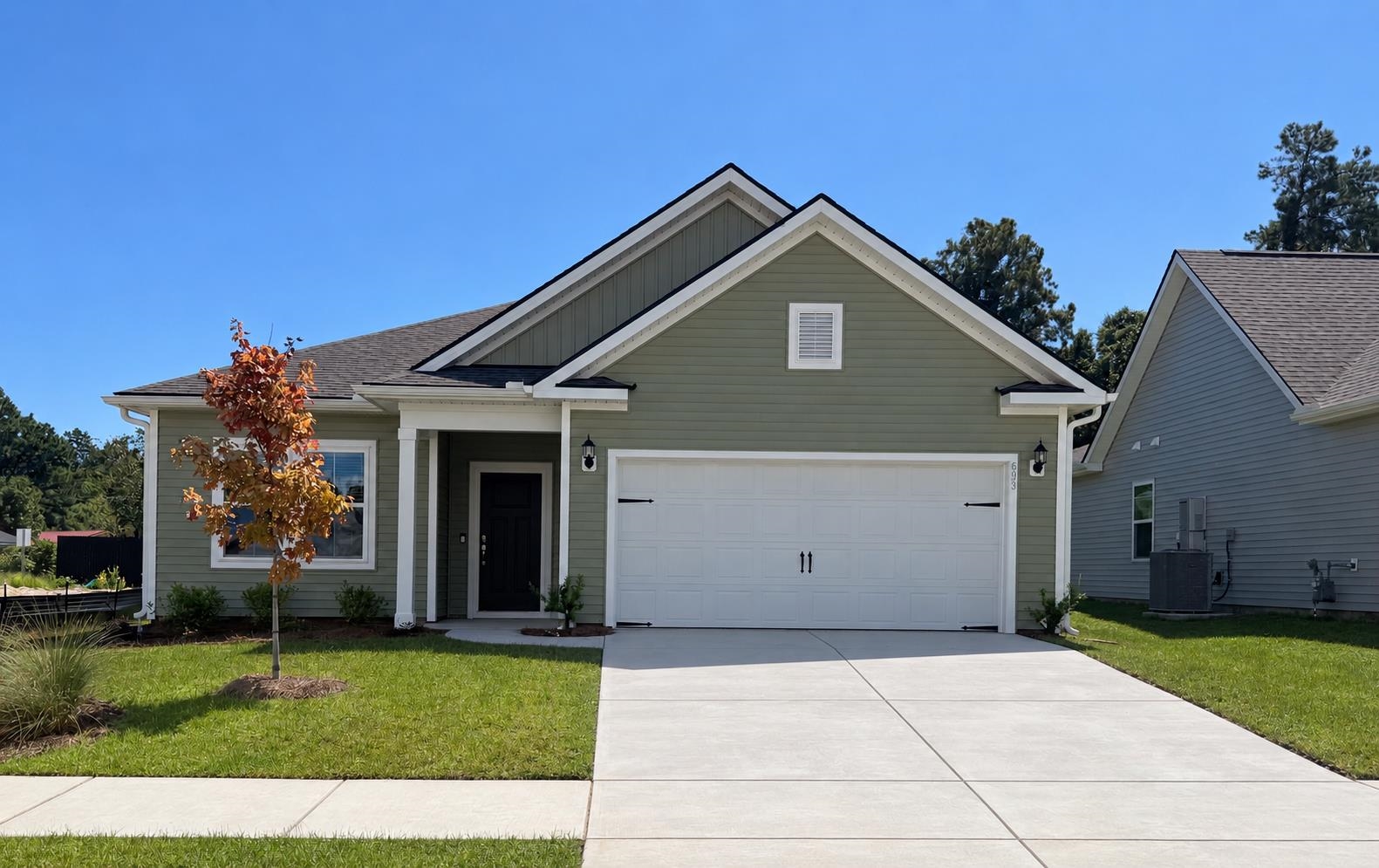 693 Palm Bay Dr. — photo