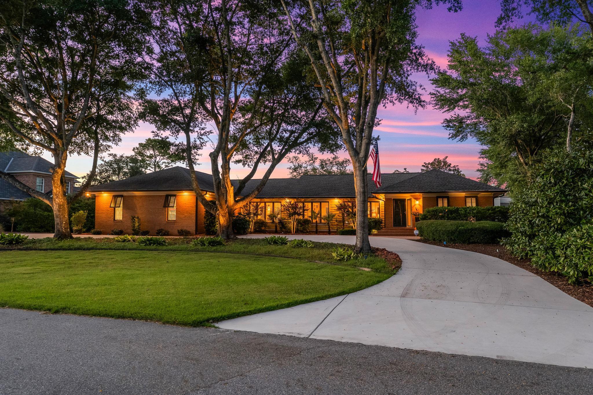 406 Dunes Dr. — photo