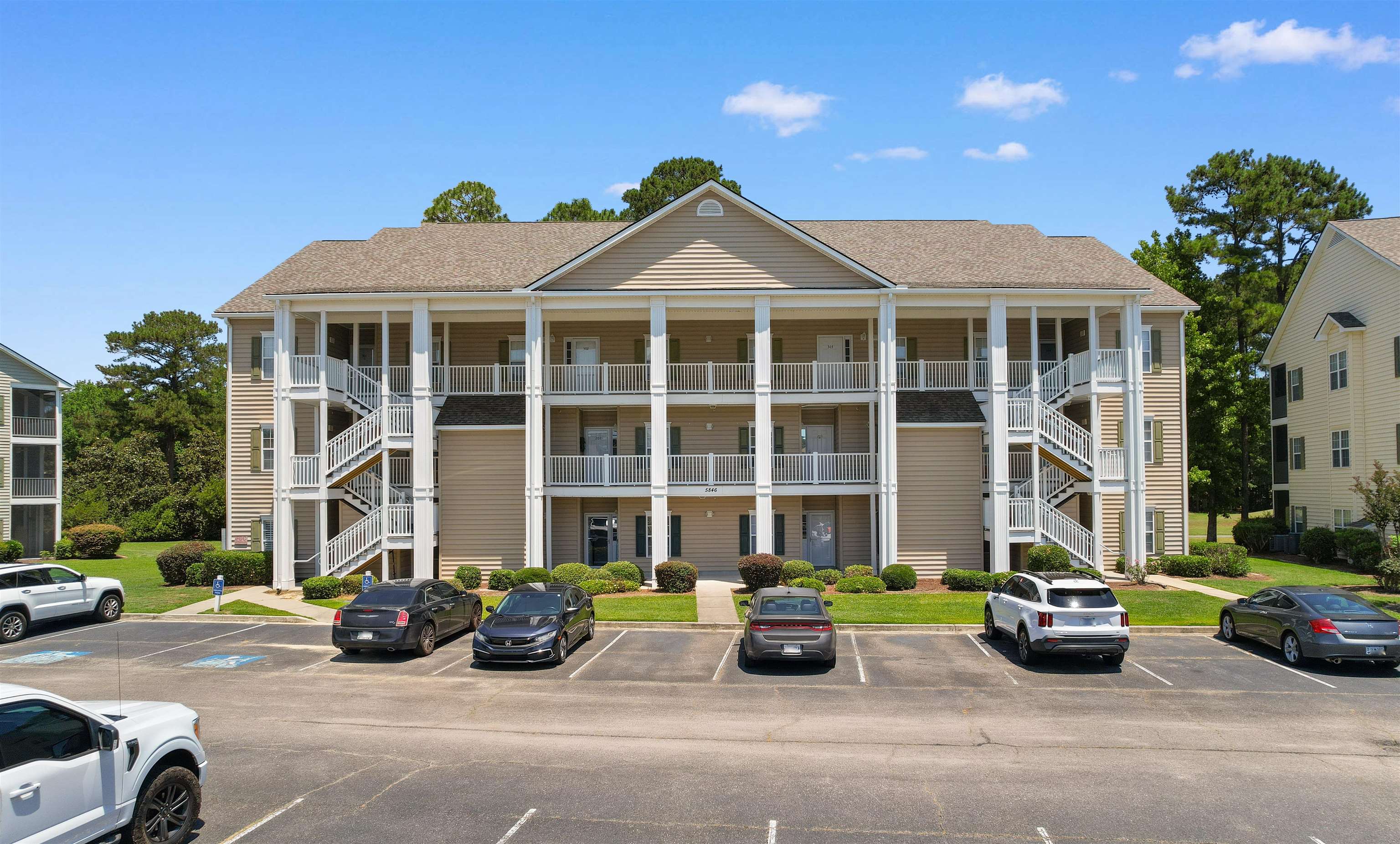 5846 Longwood Dr. 303 — photo