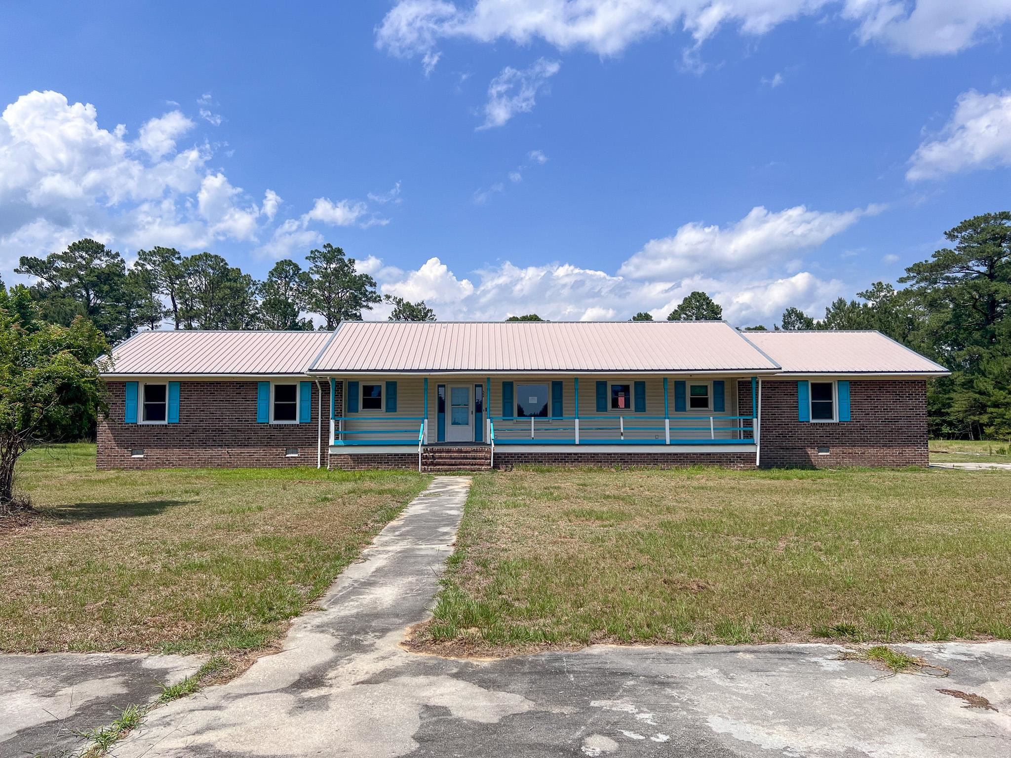 320 New Farm Road, Hemingway, SC 29554