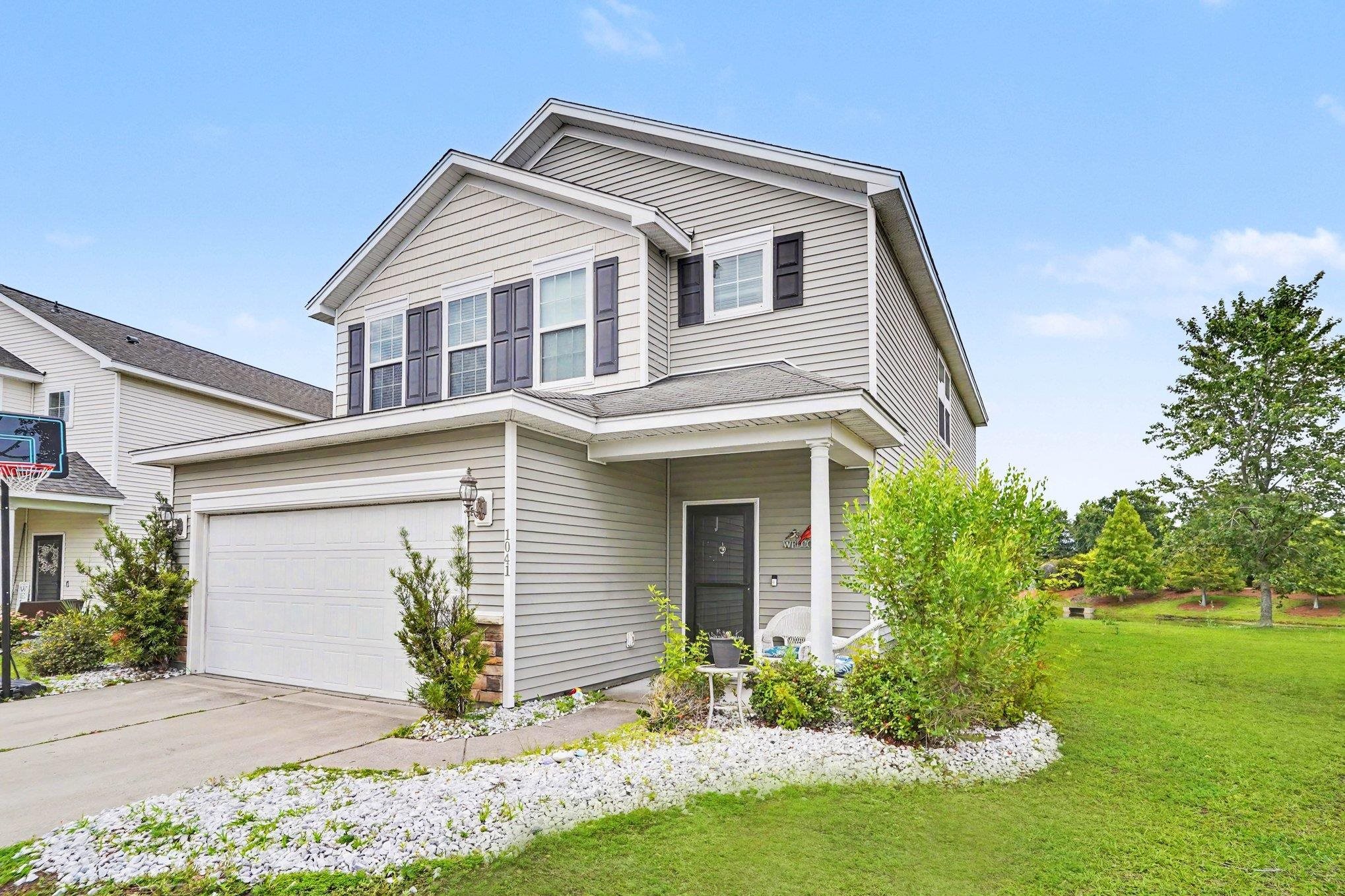 1041 Balmore Dr. — photo