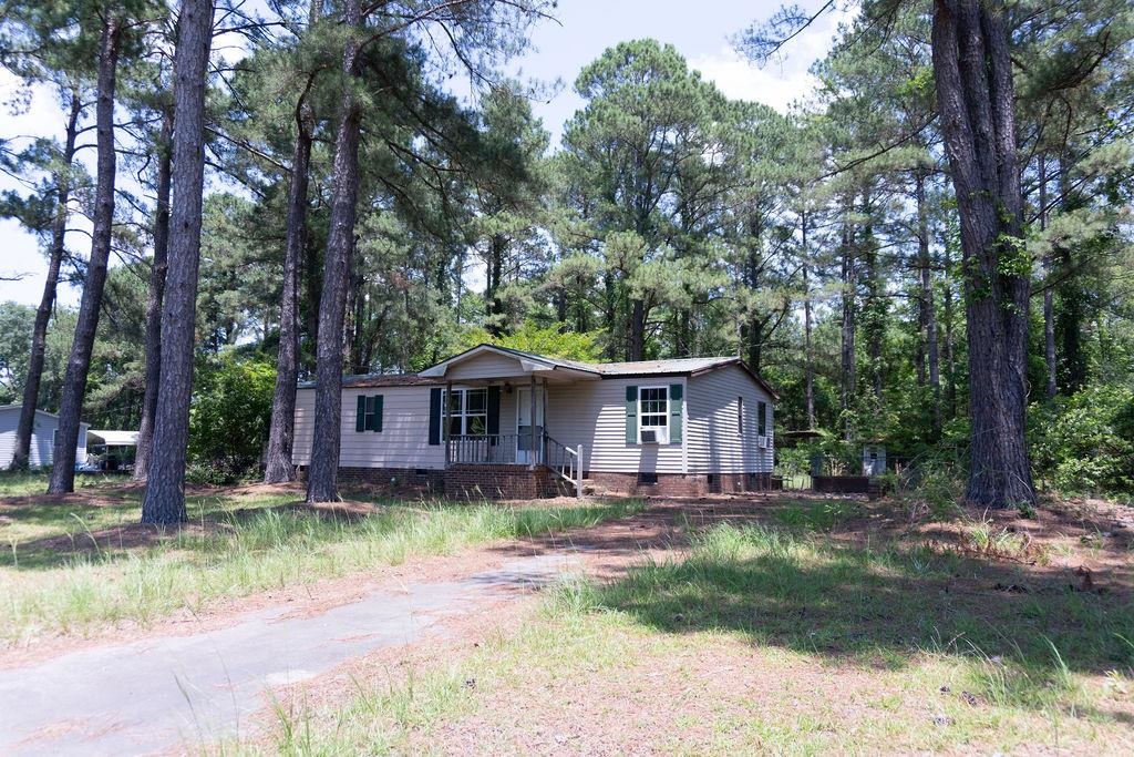 1175 Pond View Dr. — photo