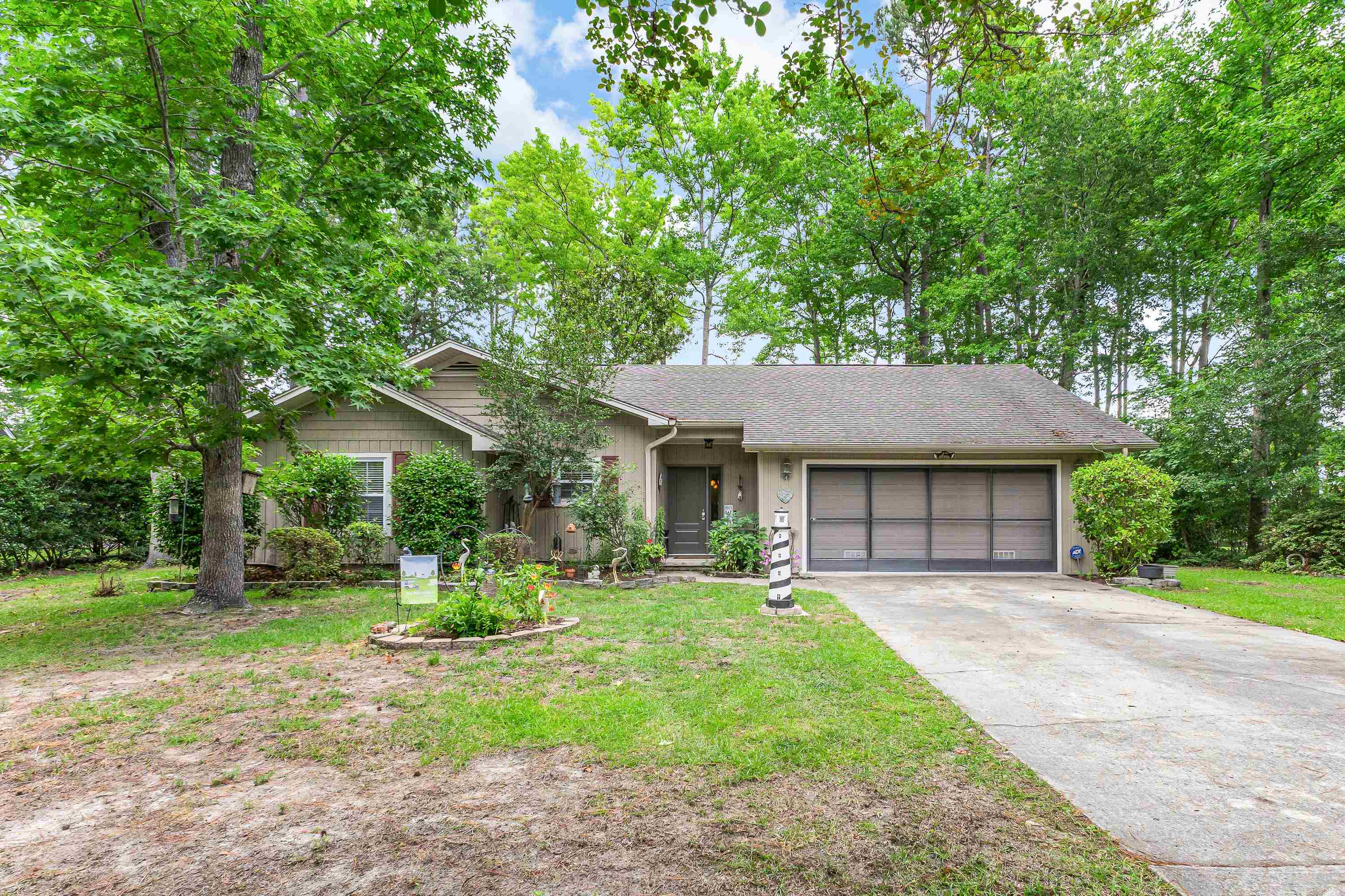 5 Topsail Ct. — photo