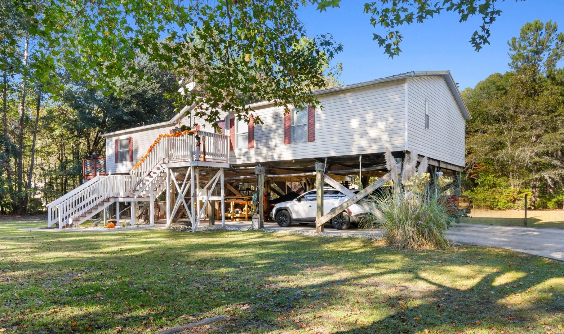 881 Rowe Pond Rd. — photo