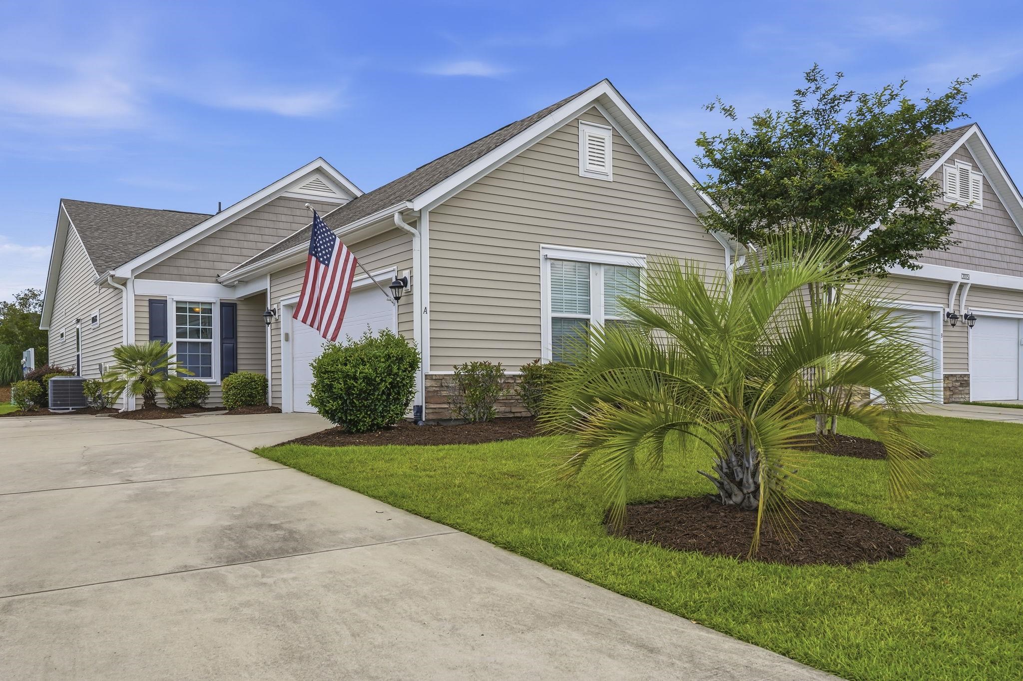 2015 Lely Dr. — photo