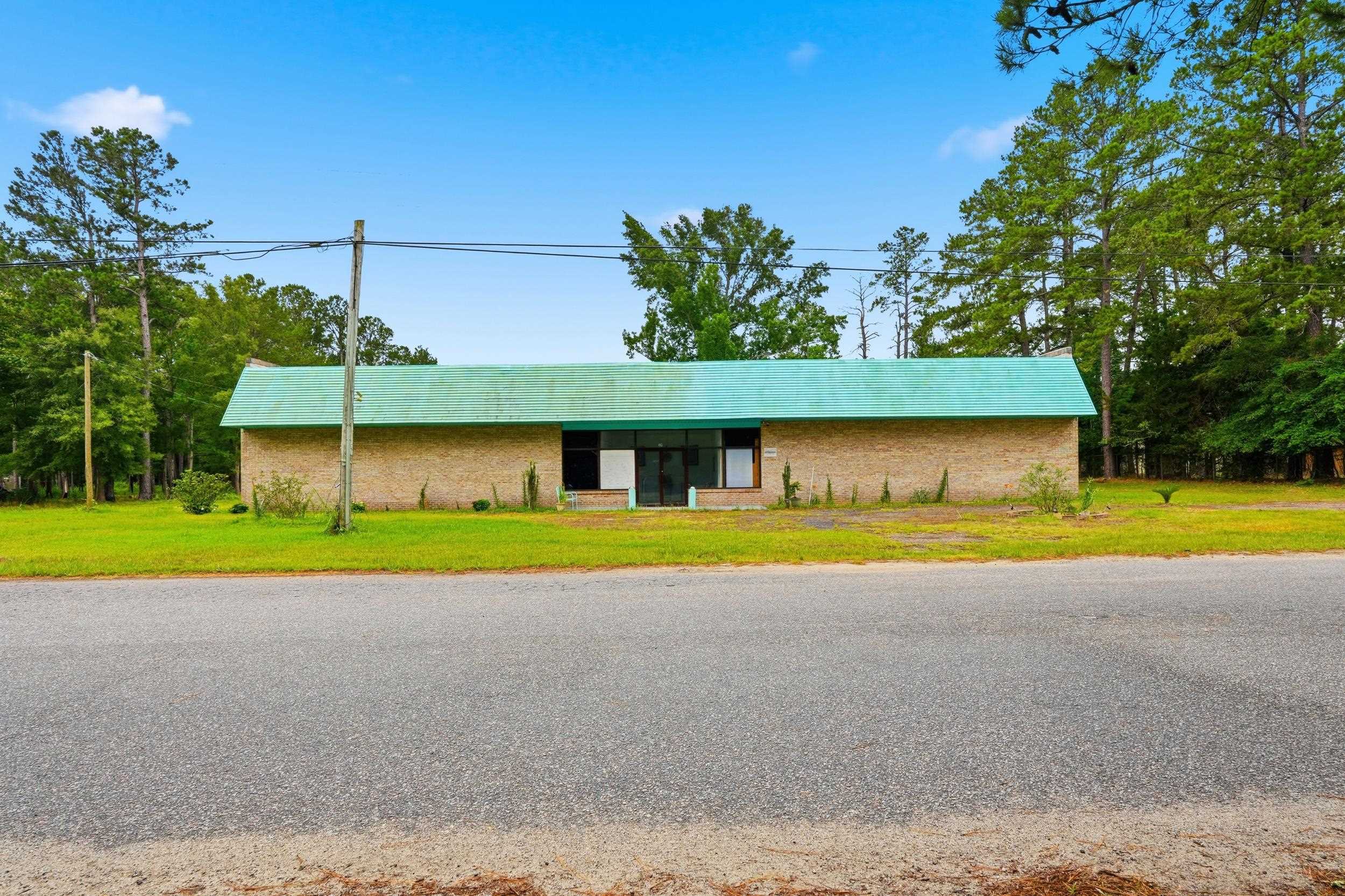 39 Old Cemetary Rd. — photo