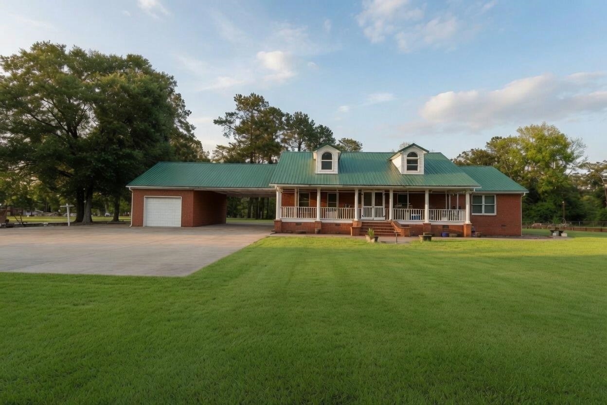 6652 Old Mullins Rd. — photo