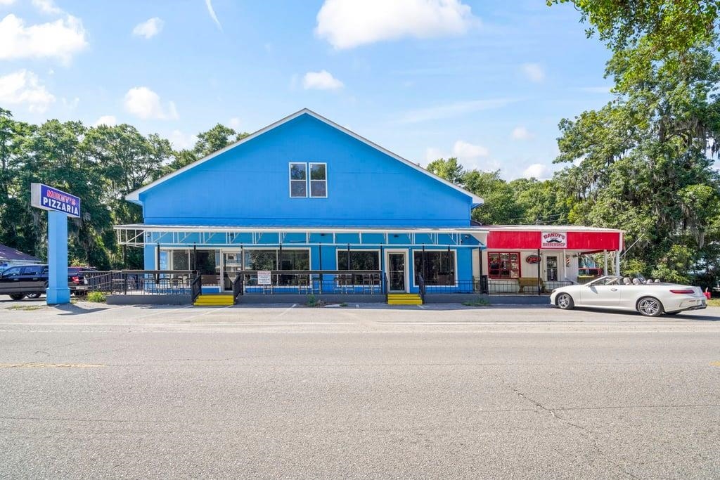4378 Highway 17 Business — photo