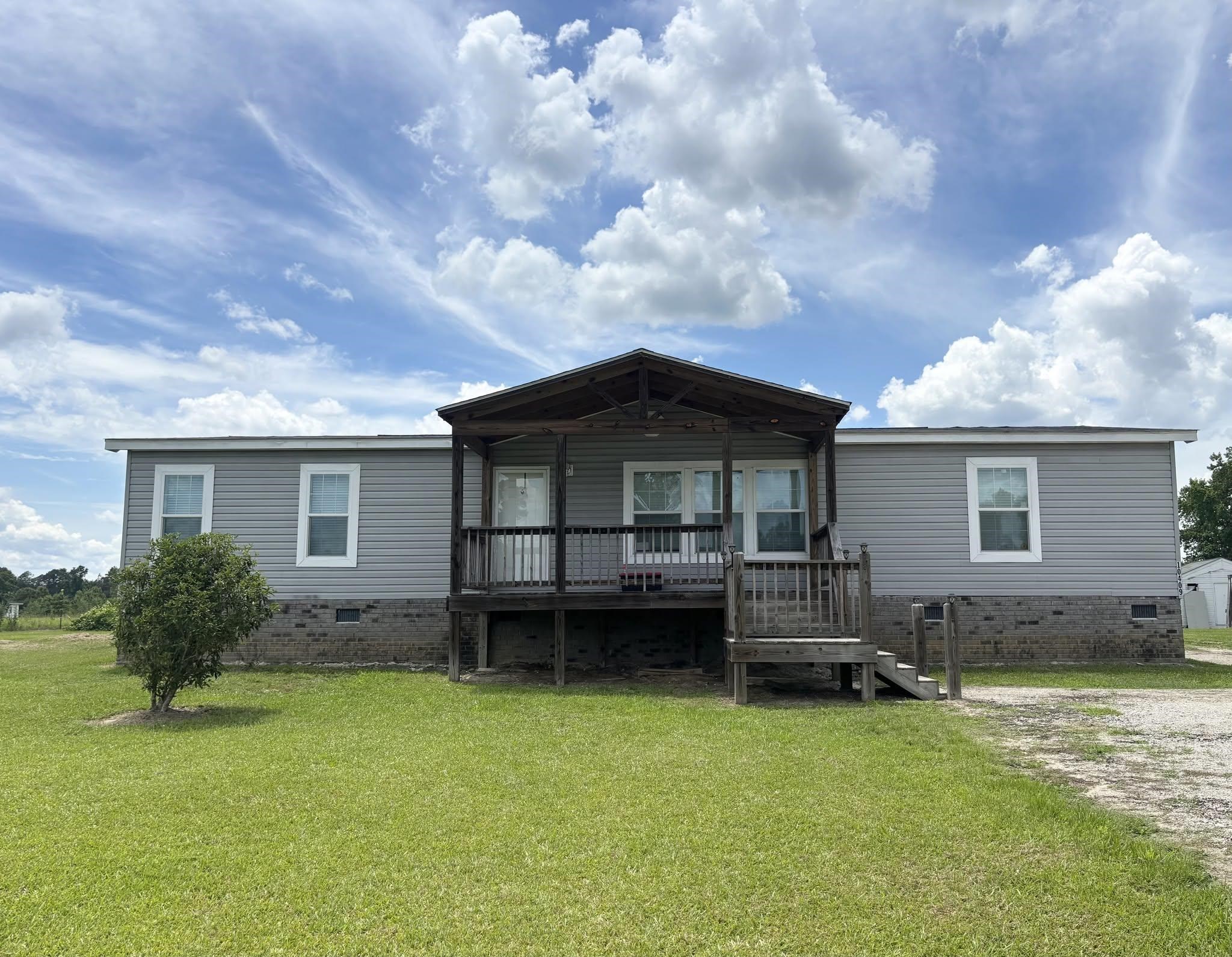 10409 County Line Rd. — photo