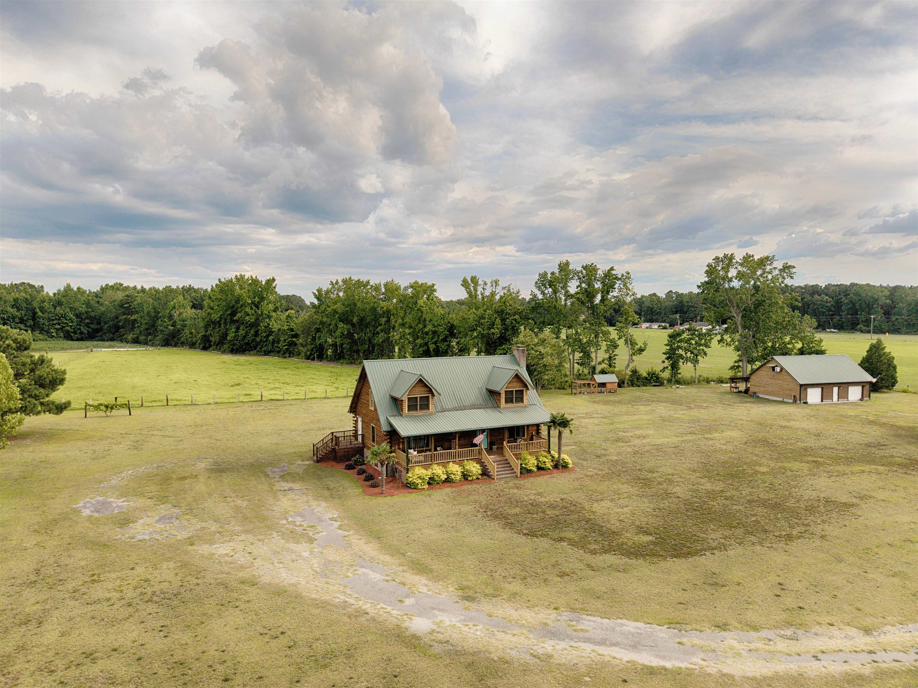 3728 W. Turbeville Highway — photo