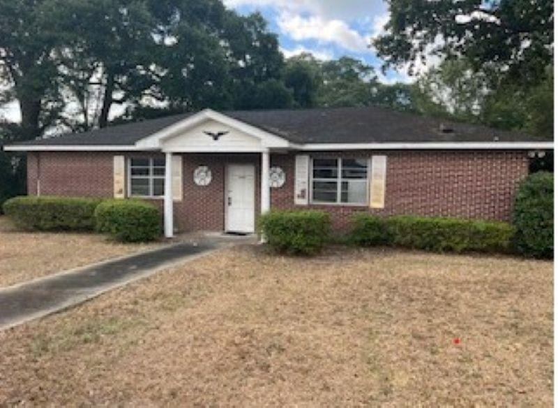 422 Ashton Dr. — photo