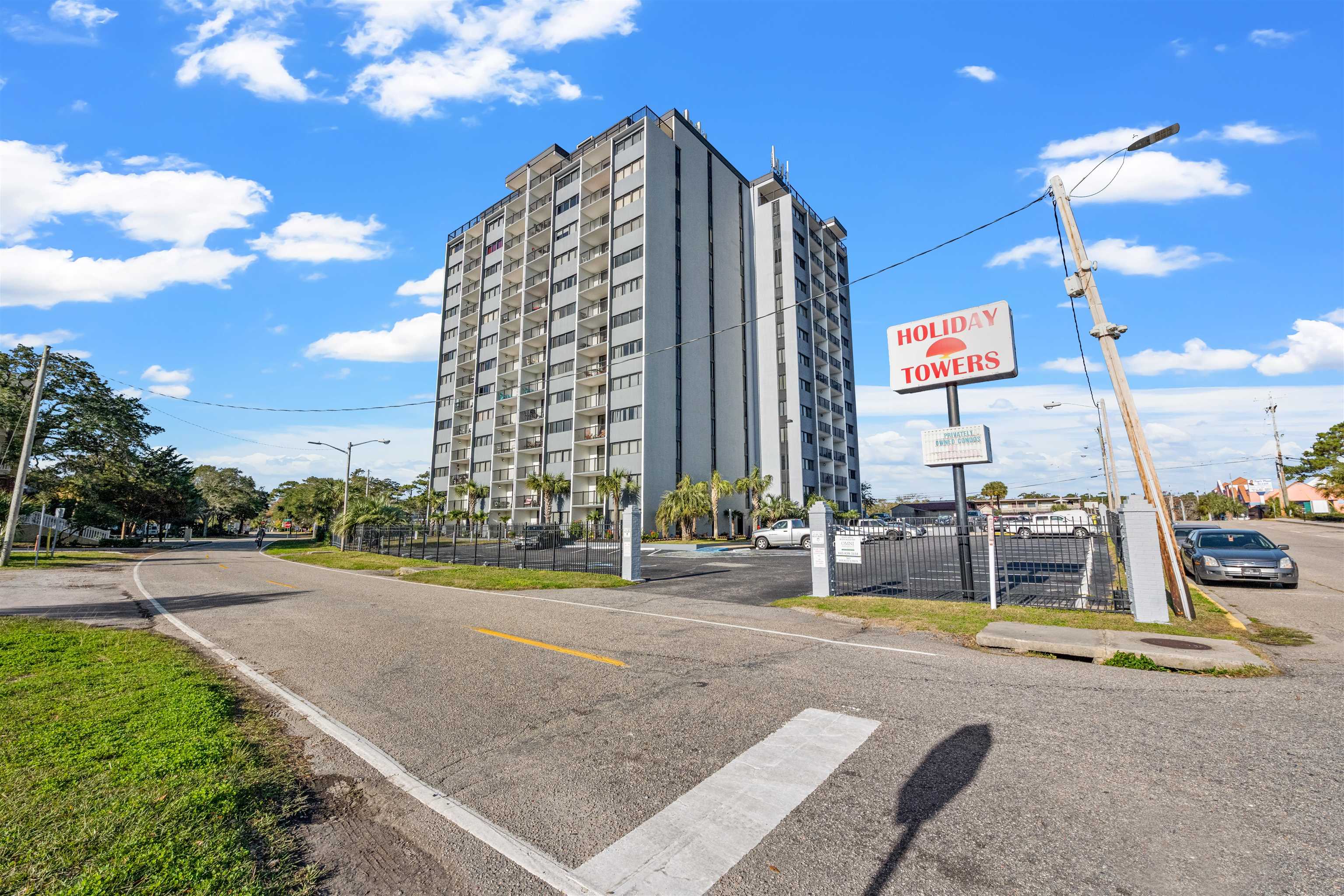 601 Mitchell Dr. 606 — photo