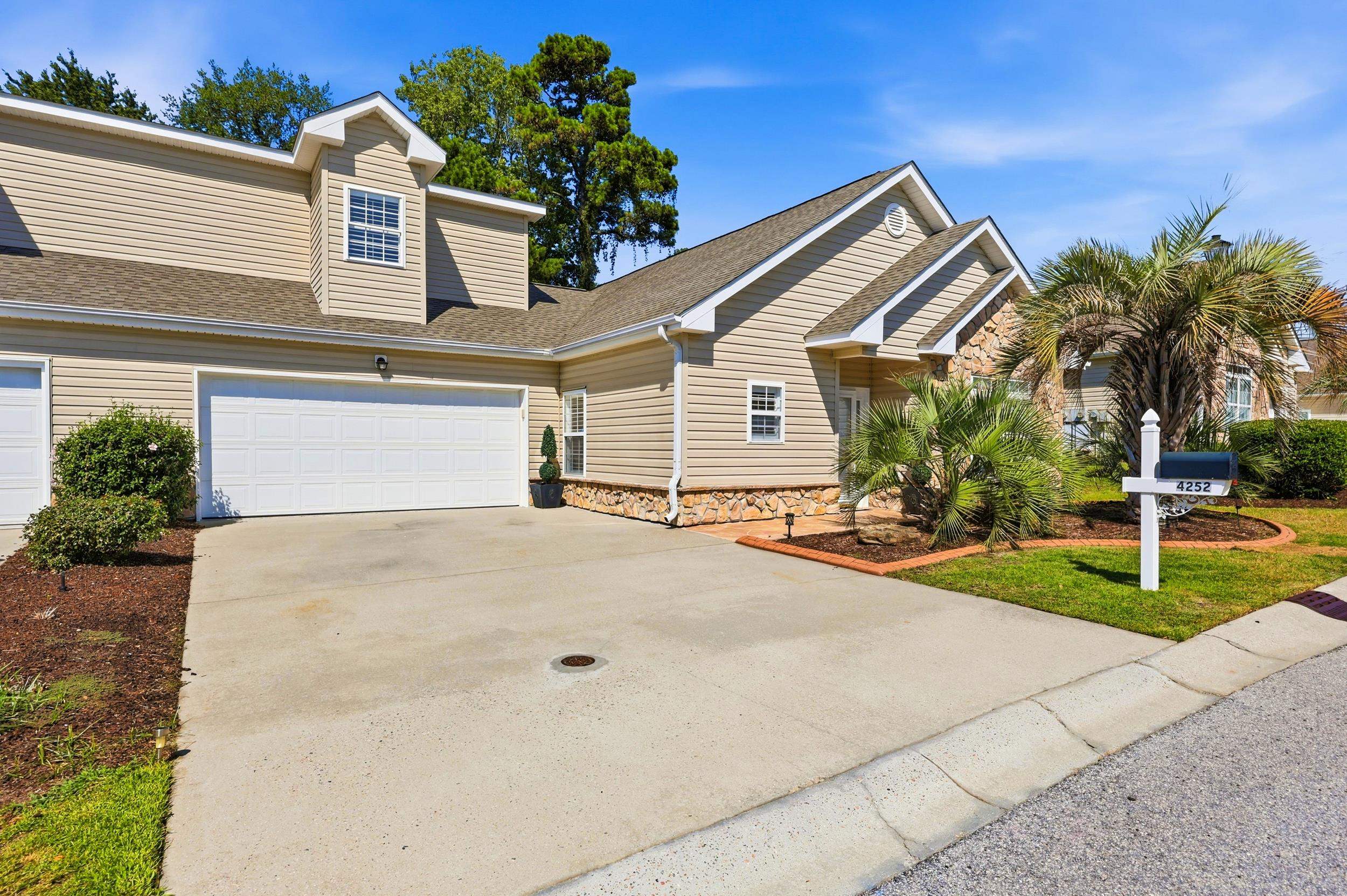4252 River Gate Ln. — photo