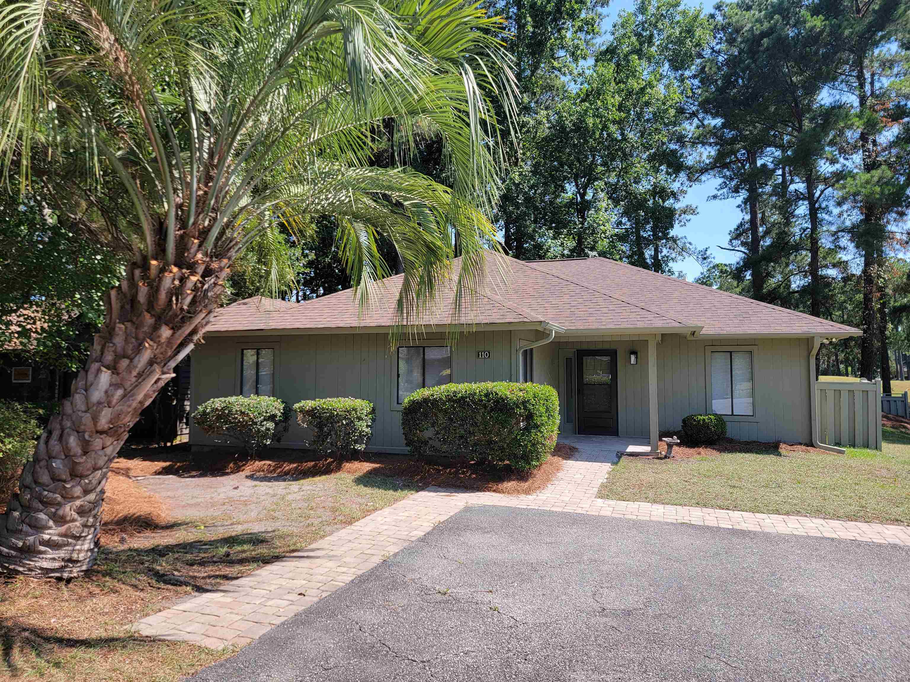 110 Berry Tree Ln. — photo
