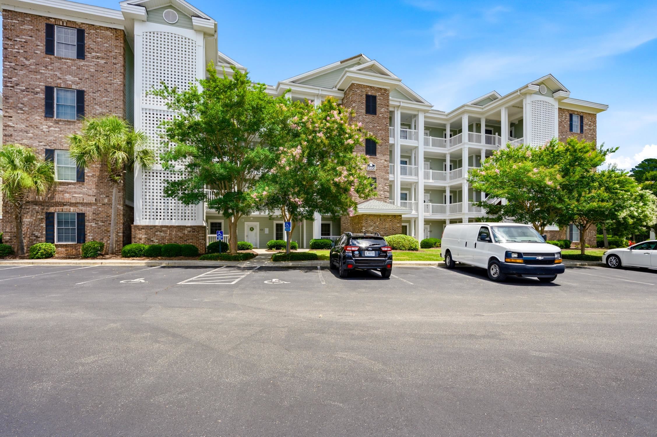 4895 Luster Leaf Circle 203 — photo