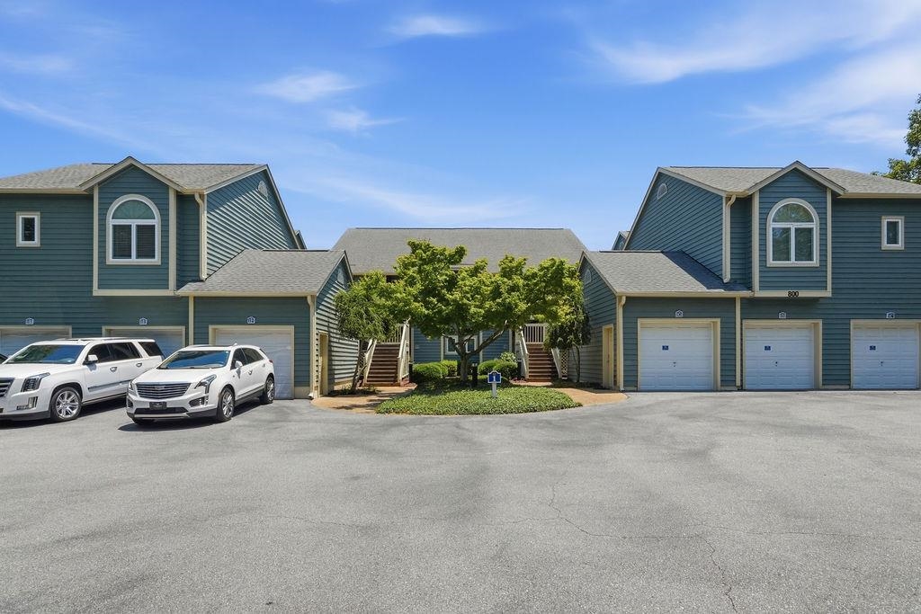 800 Castleford Circle 1-C — photo
