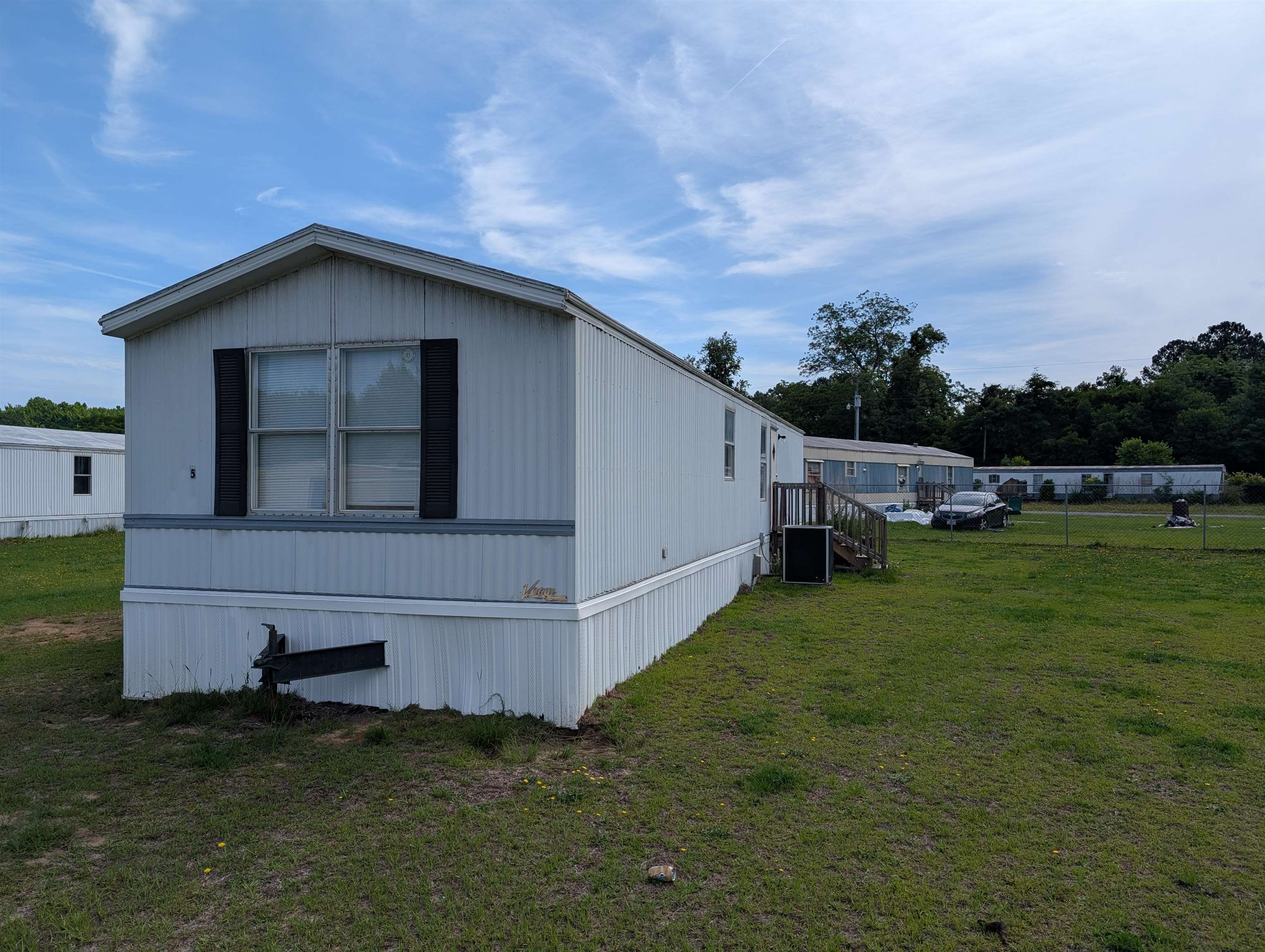 5326 Chinaberry Rd. — photo