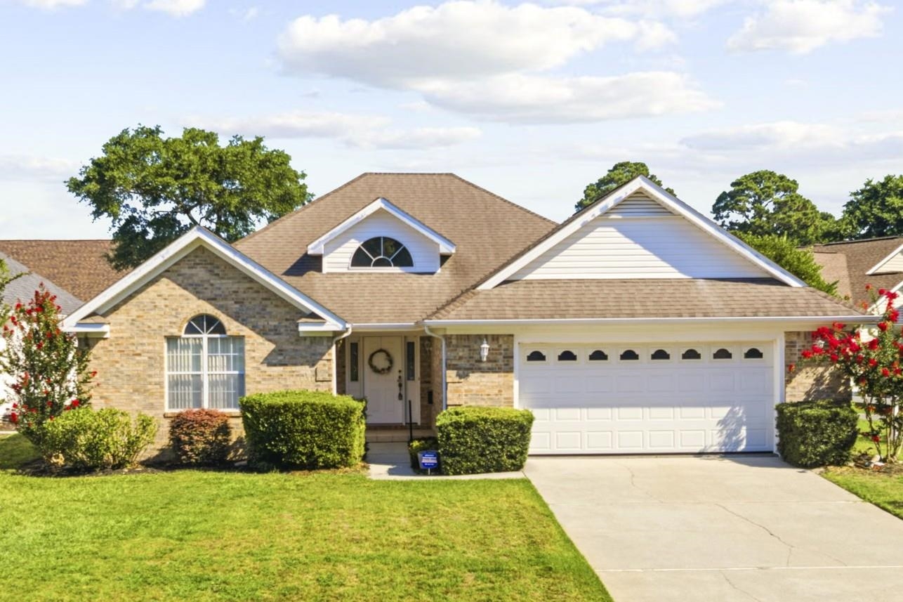2443 Glen Dr. — photo