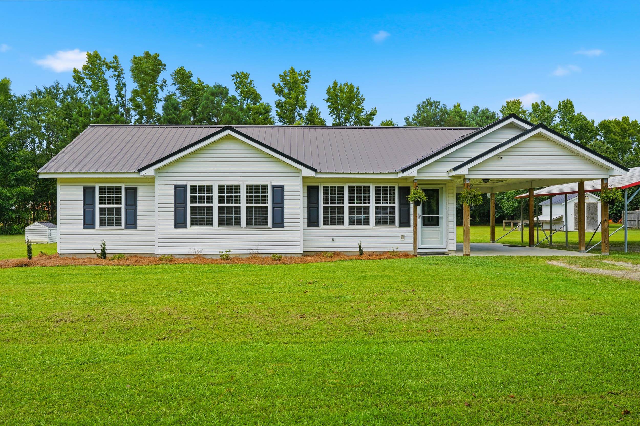 3298 Bakersfield Road, Loris, SC 29569