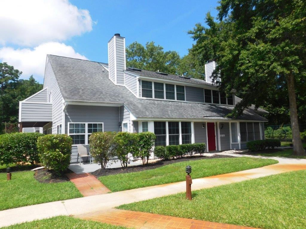 1202 Tiffany Ln. — photo