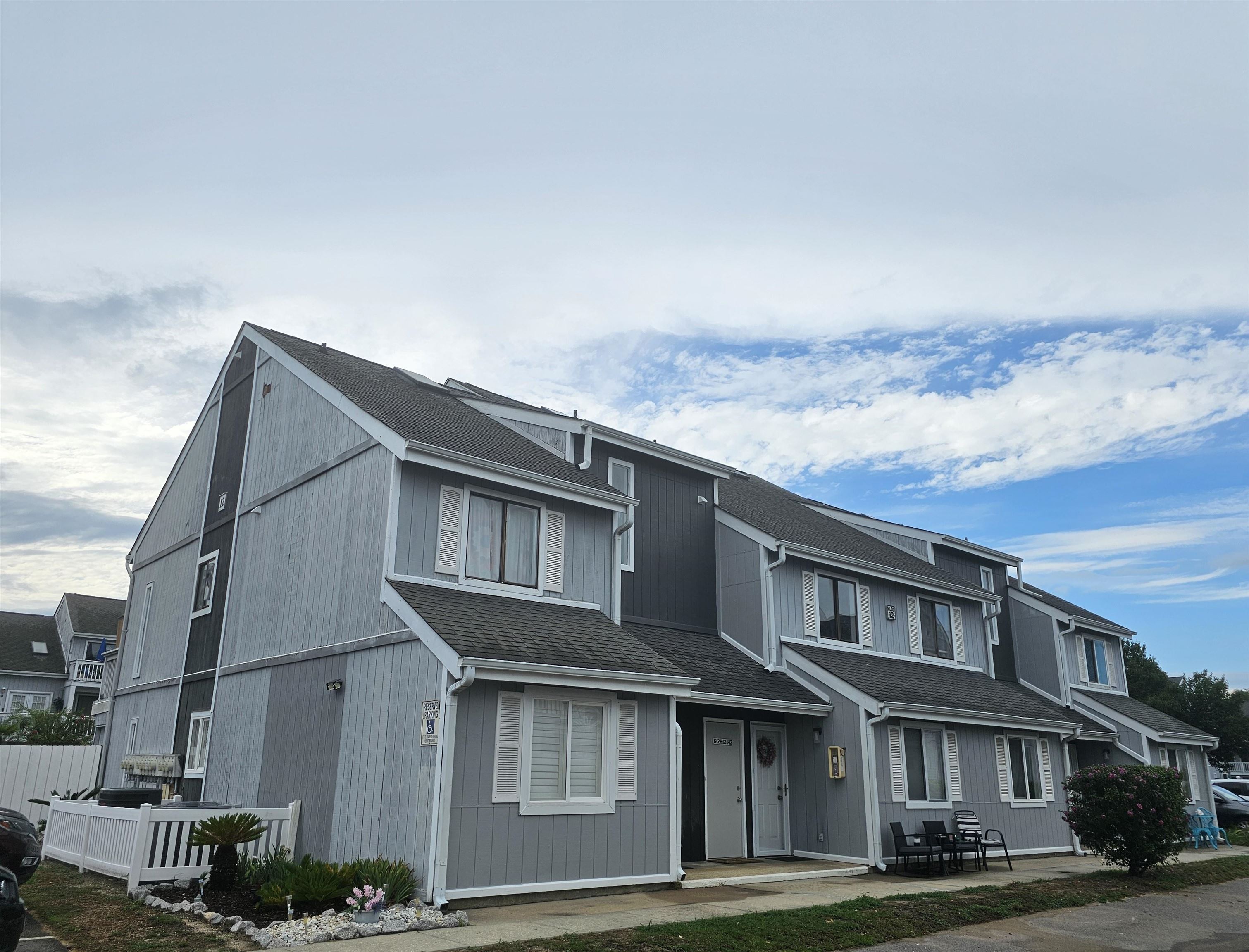 3700 Golf Colony Lane — photo