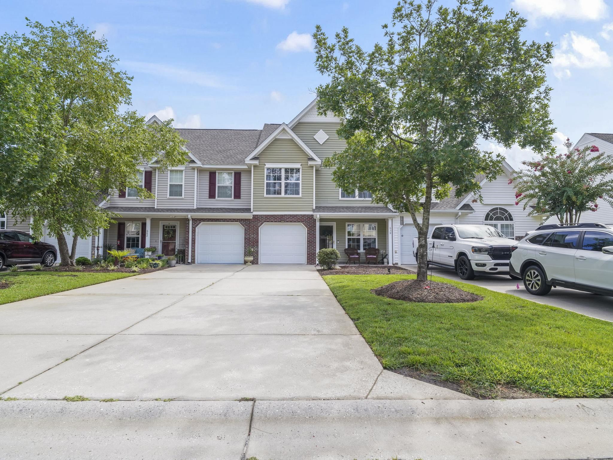 638 Riverward Dr. — photo
