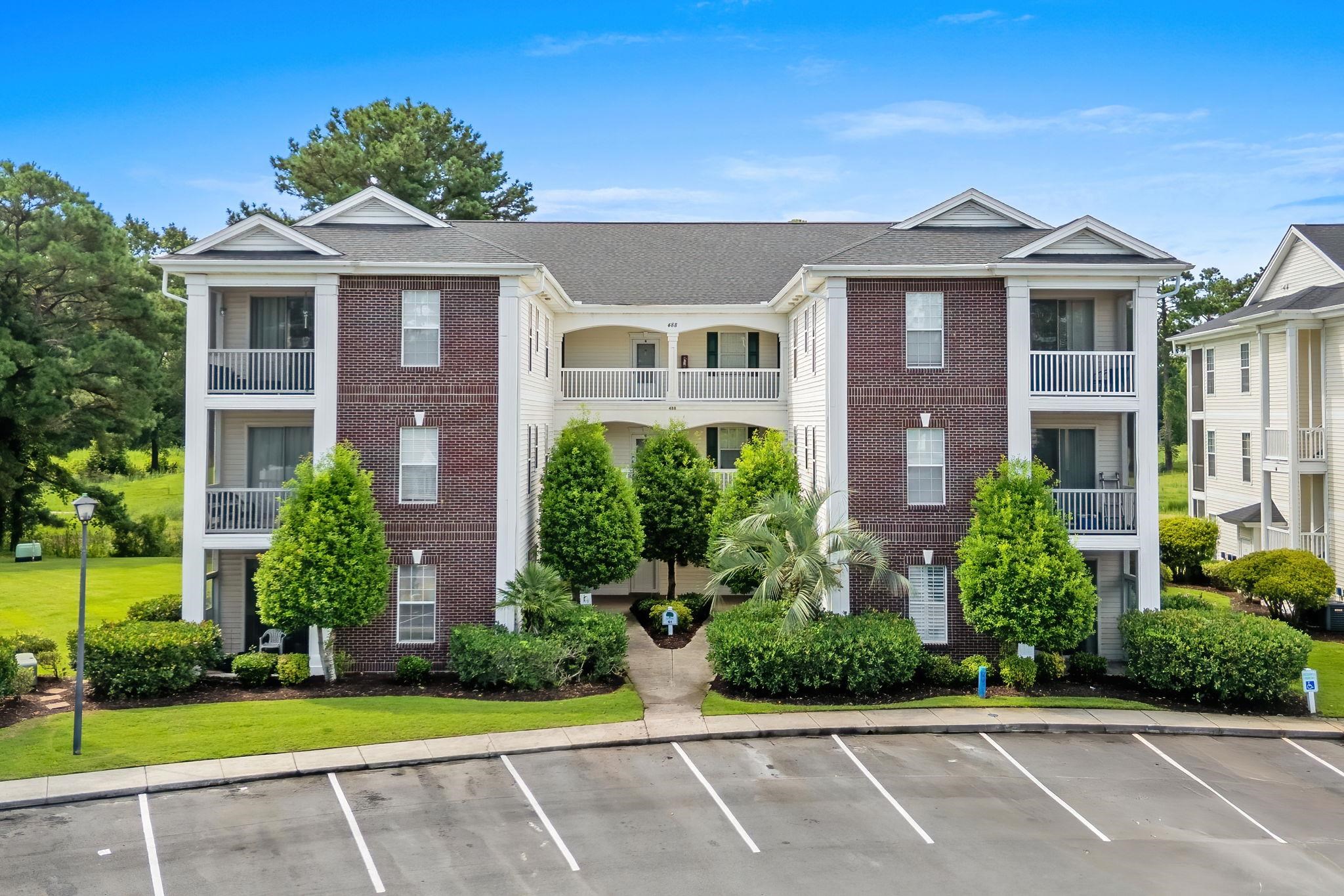 488 River Oaks Dr. — photo