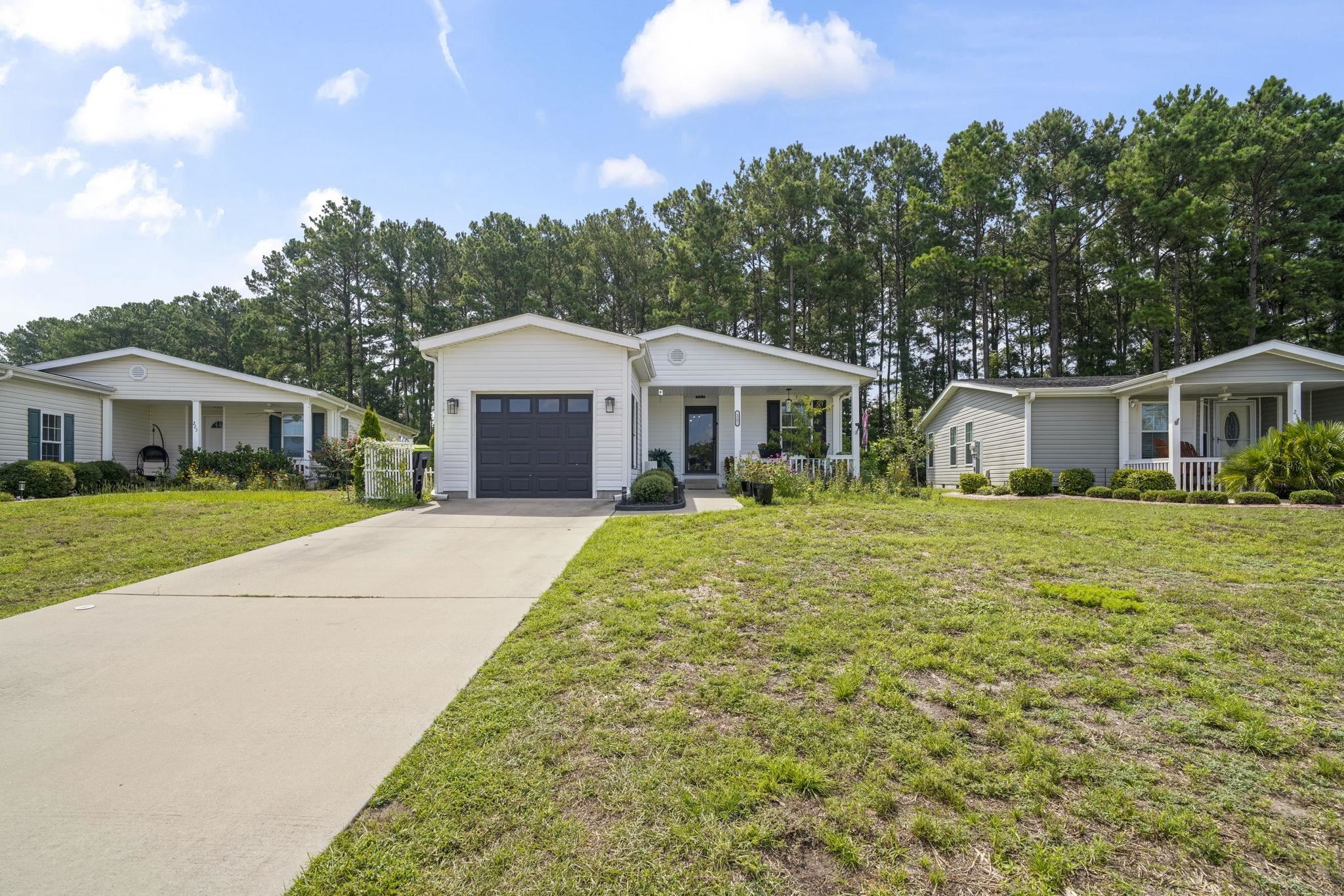 227 Lakeside Crossing Dr. — photo