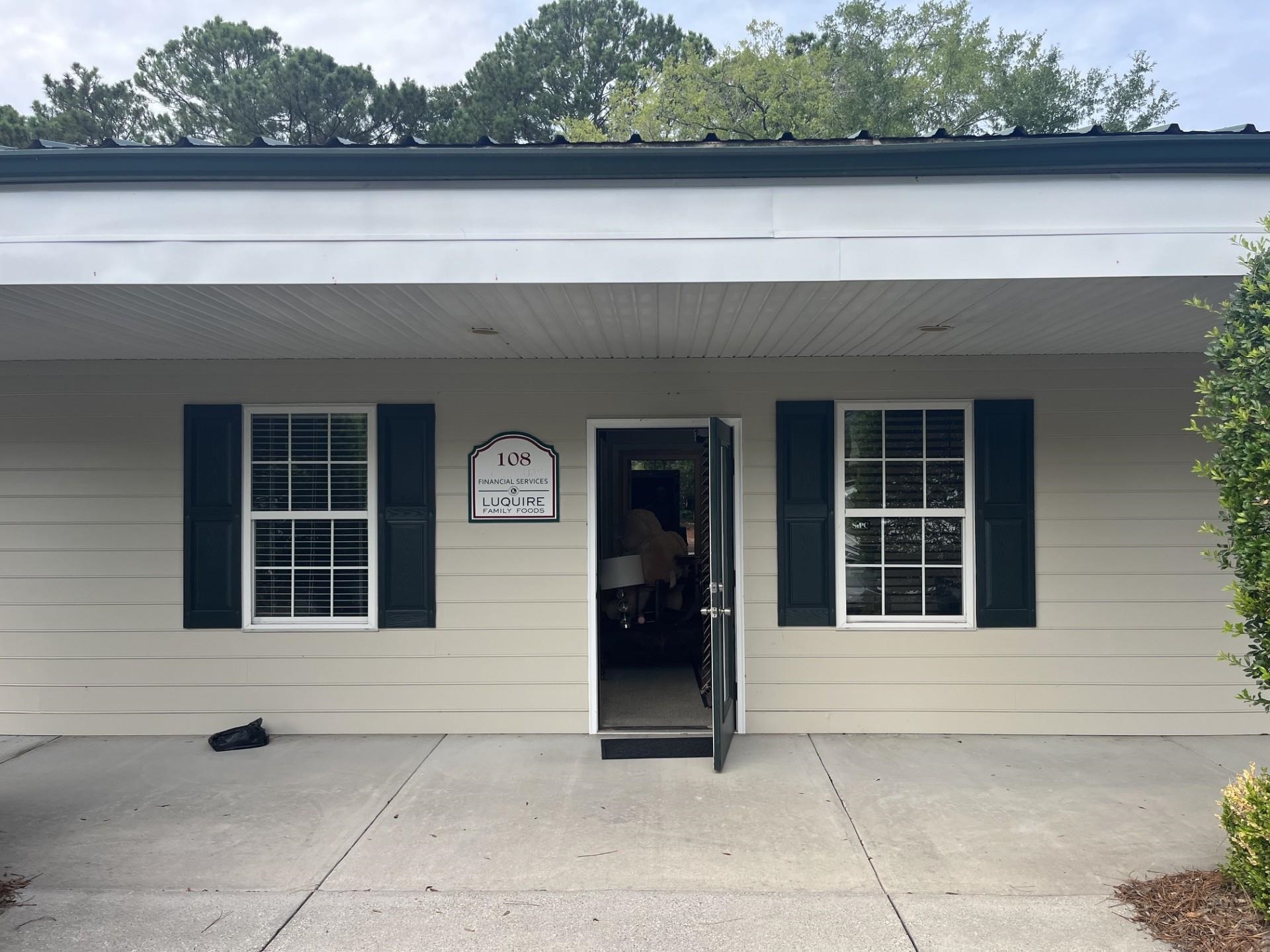 207 Commerce Dr. Unit 108 — photo