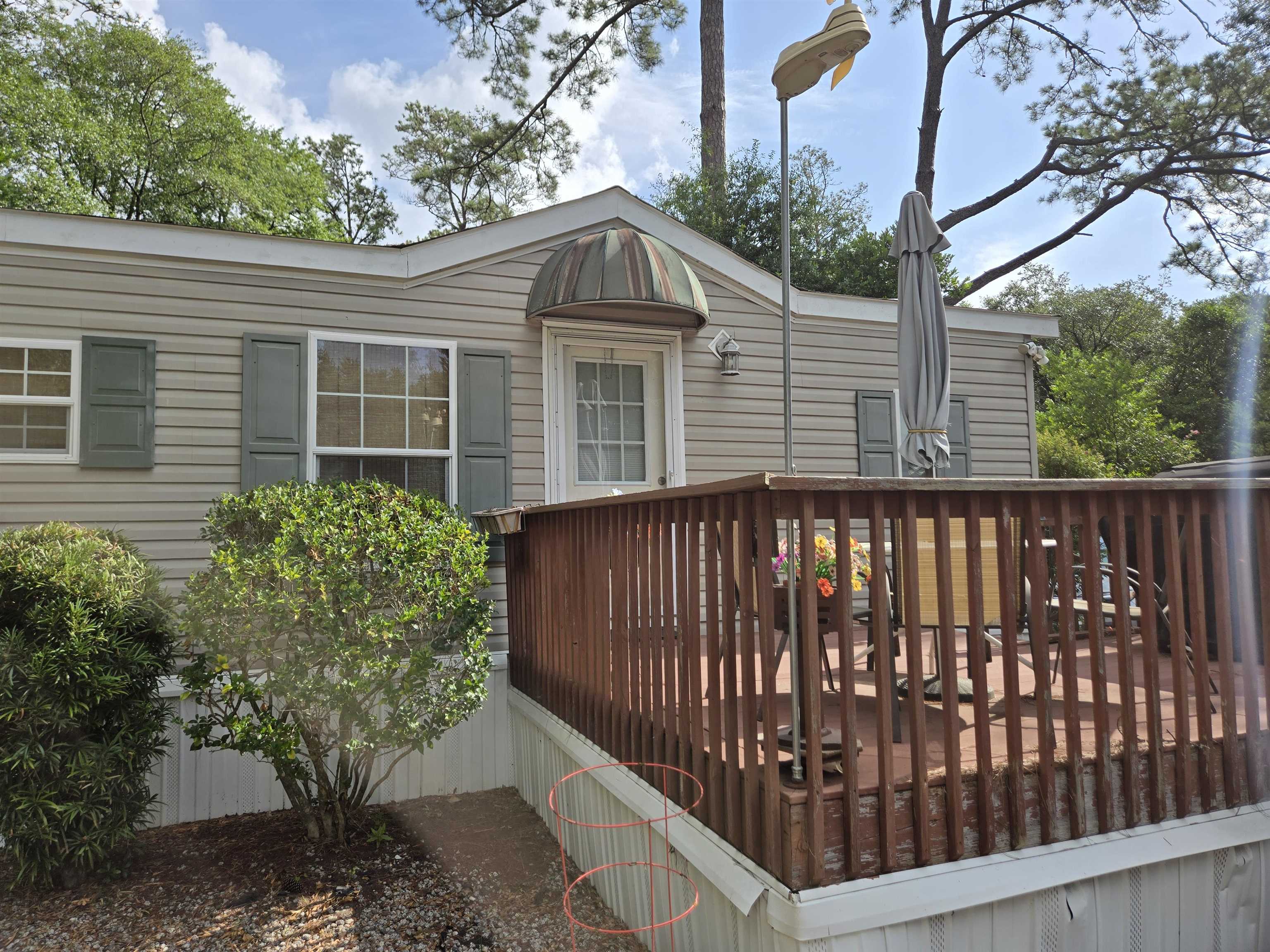 466 W Banks Dr. — photo